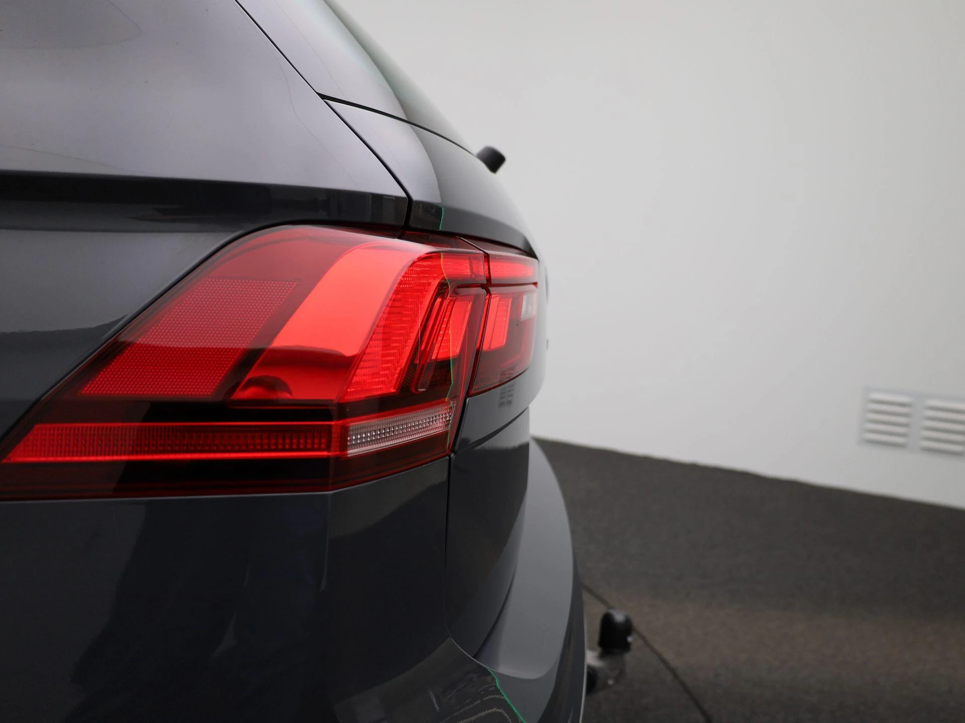 Volkswagen-Tiguan-image-43