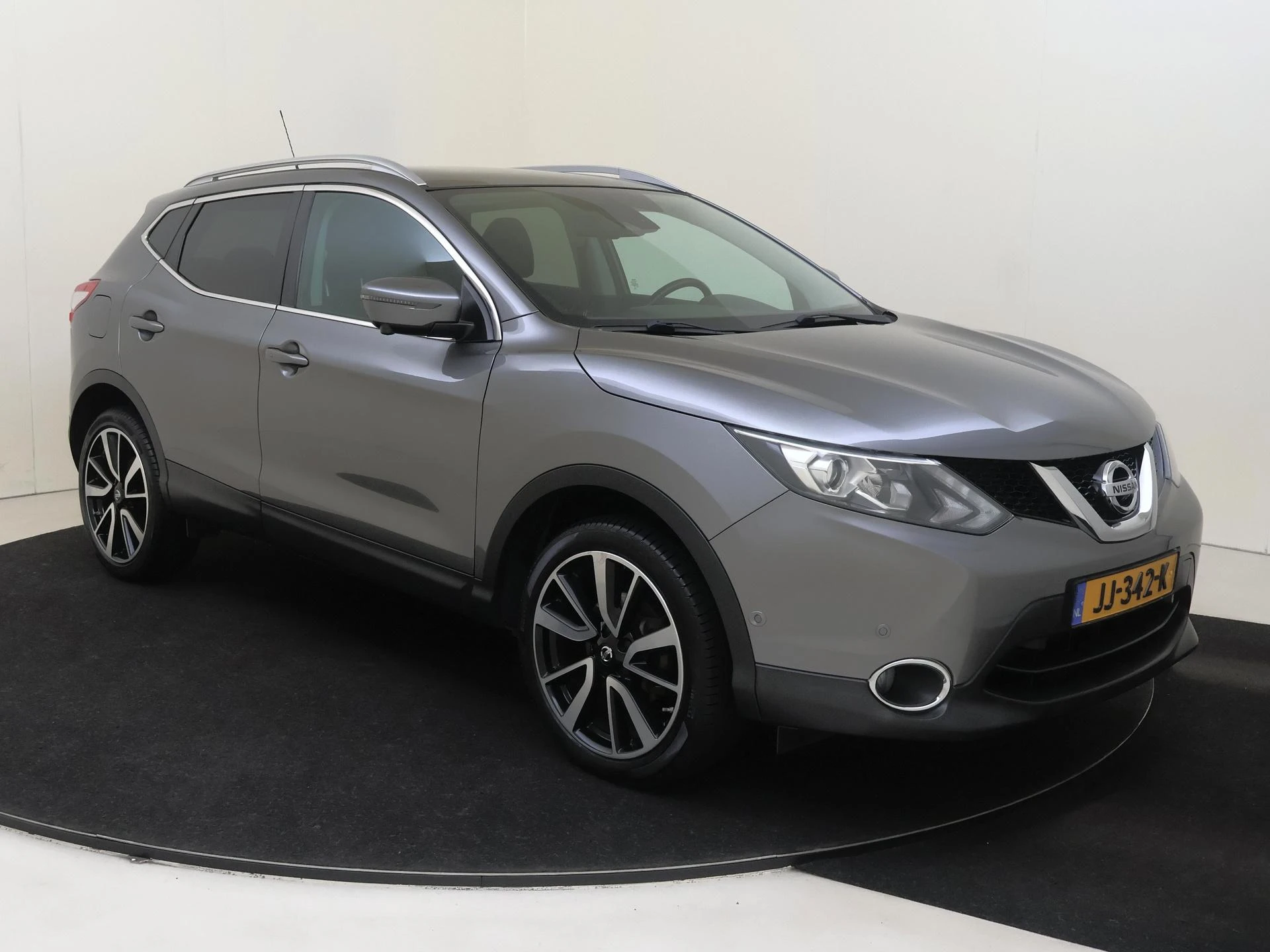 Nissan-QASHQAI-image-1