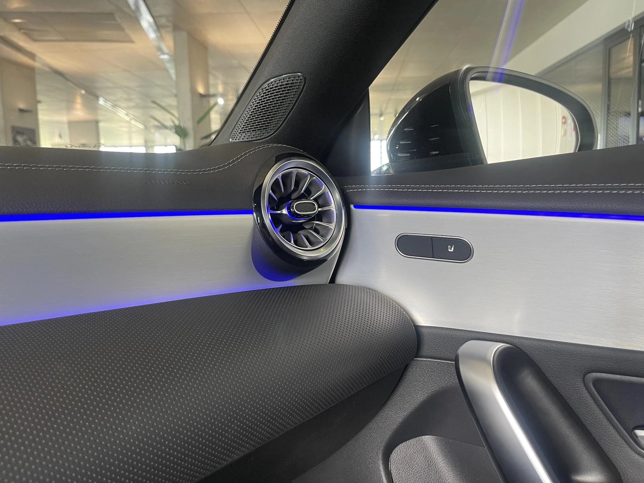 Mercedes-Benz CLA CLA 250 e Luxury Line