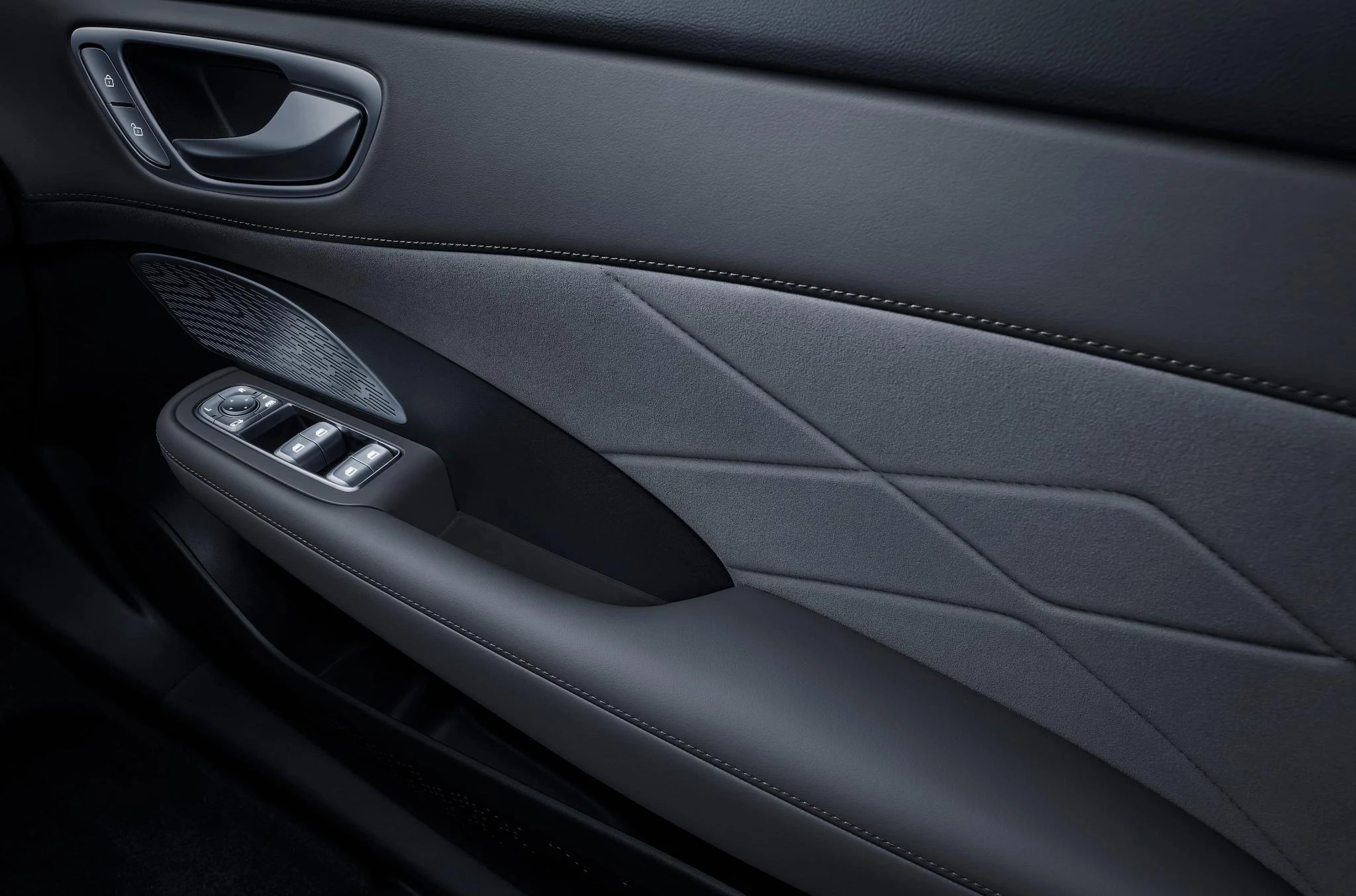 MG MGS6 EV 77 kWh Luxury Long Range