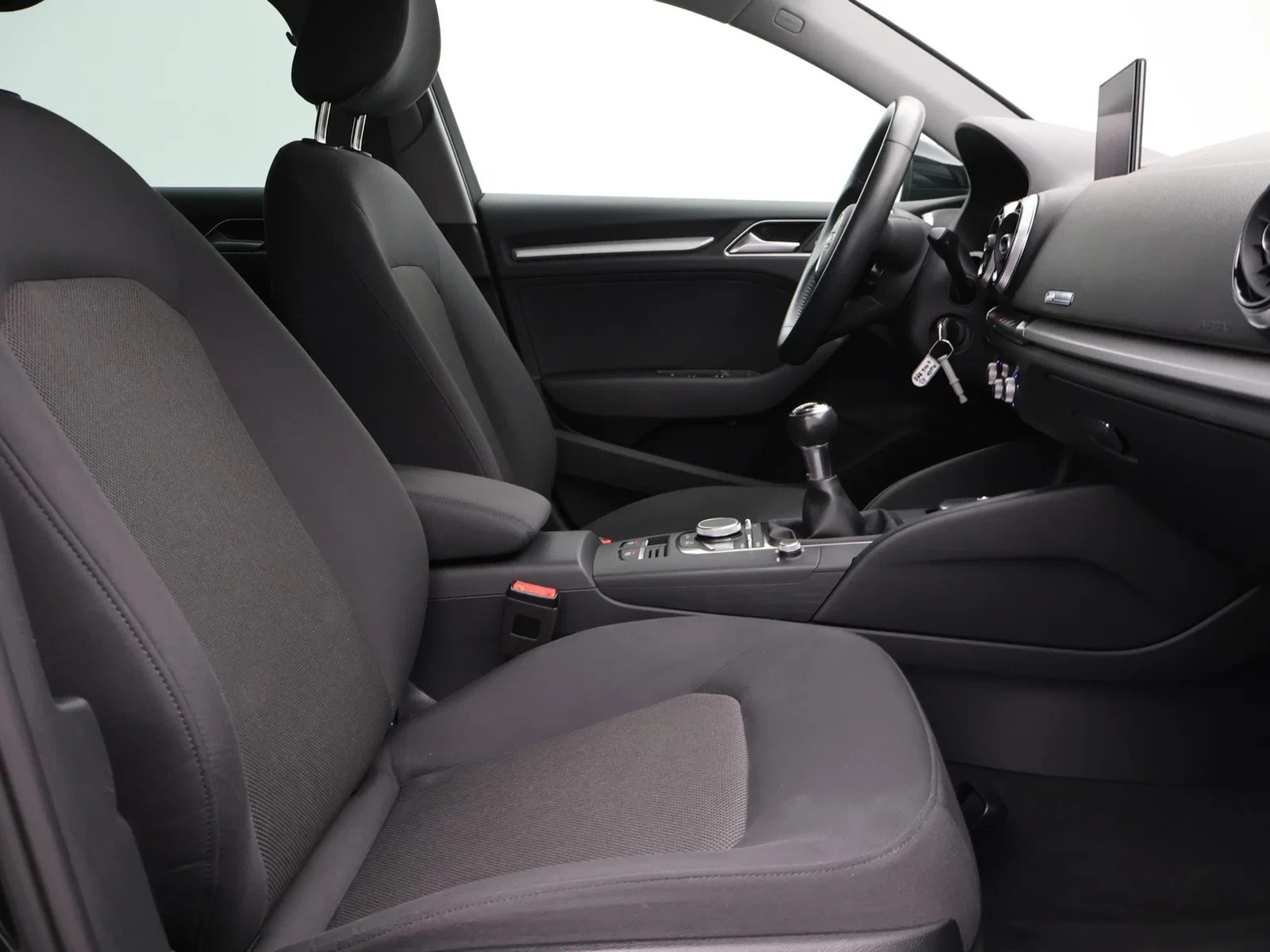 Audi A3 Sportback 30TFSI 116PK *TREKHAAK*CRUISE*NAVI*ZETELVERWARMING*BLTH*DAB RADIO*...*