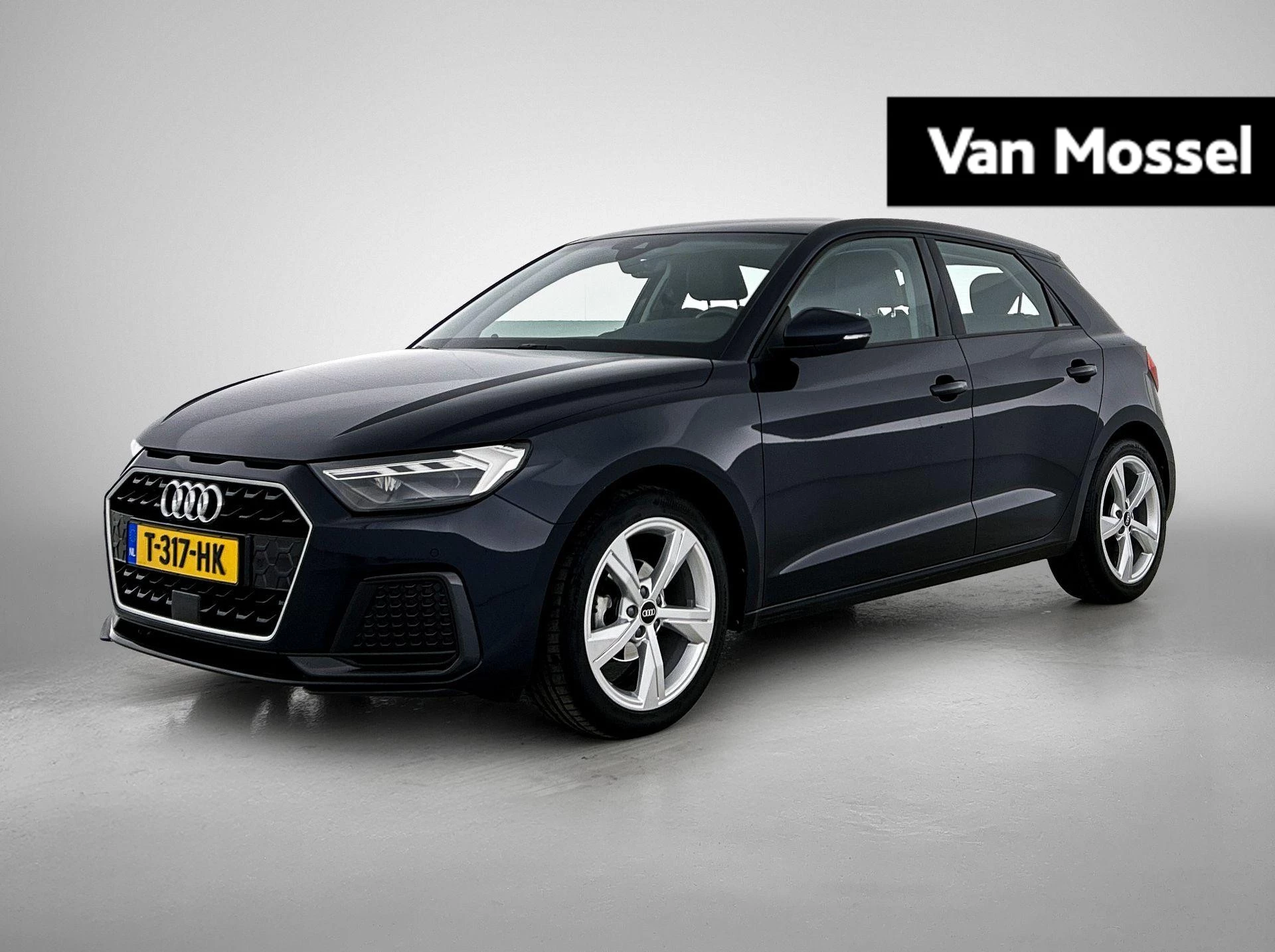 Audi-A1 Sportback-image-0