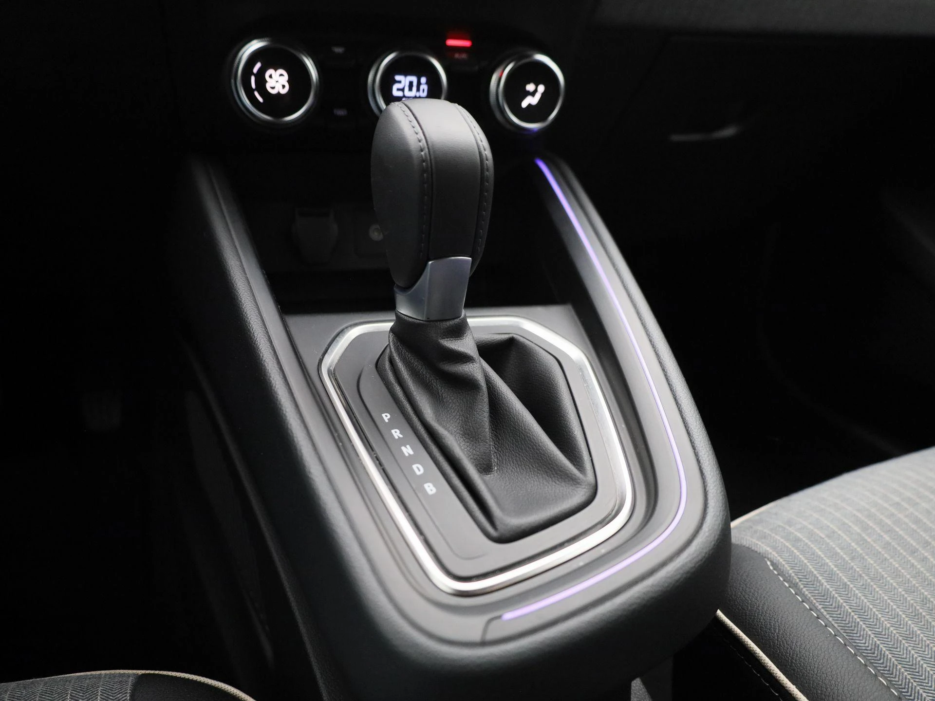Renault-Clio-image-21