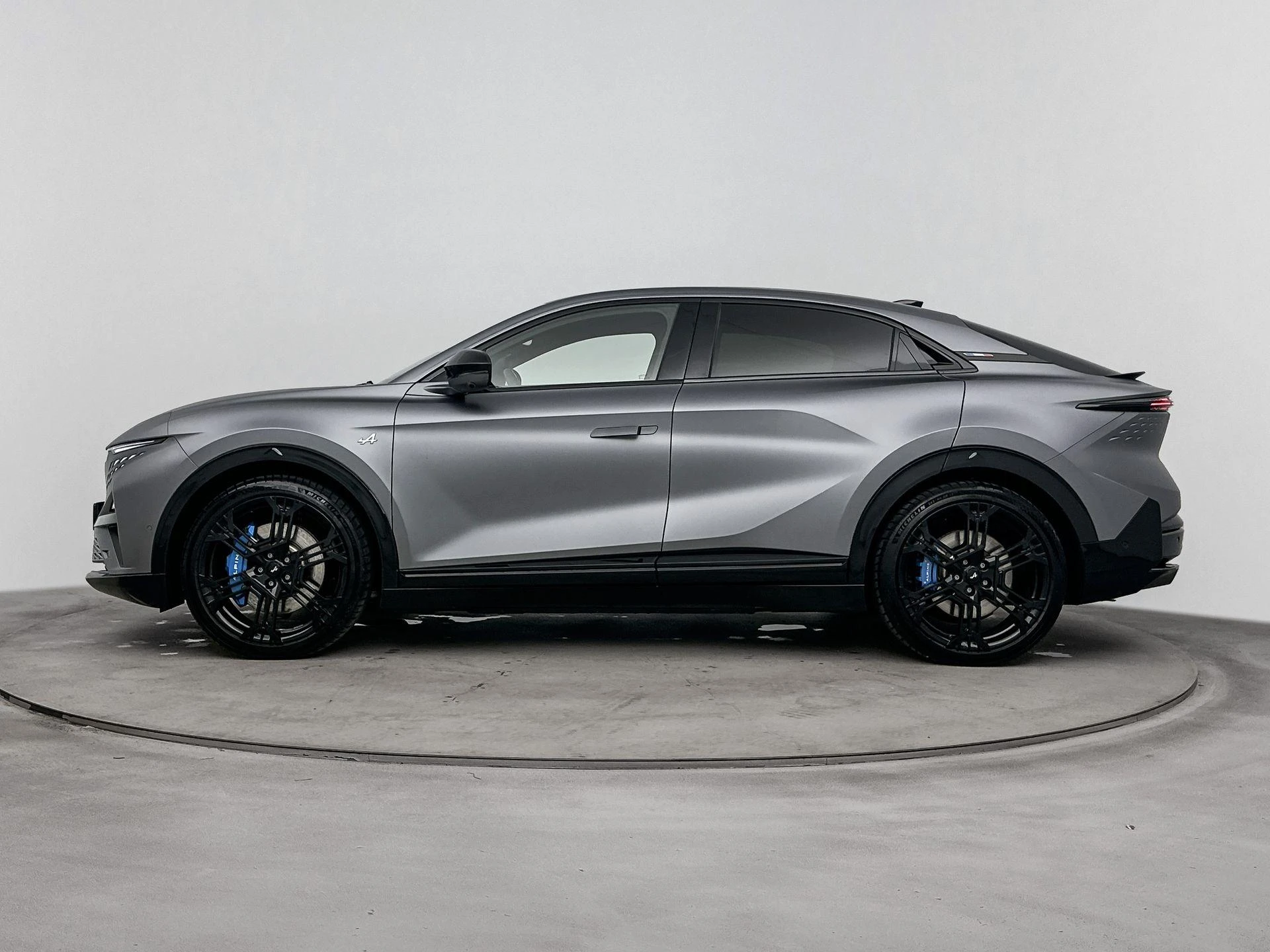 Alpine-A390-image-1