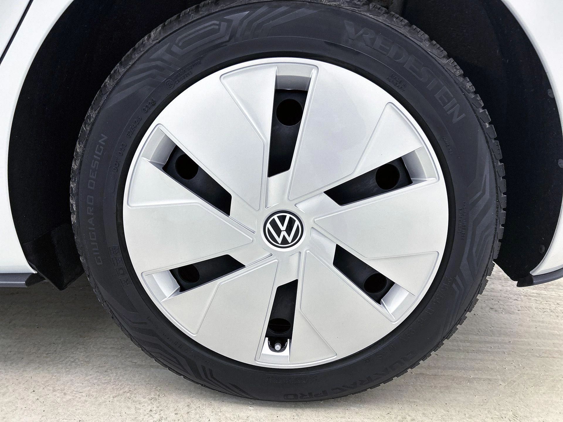 Volkswagen-ID.3-image-35