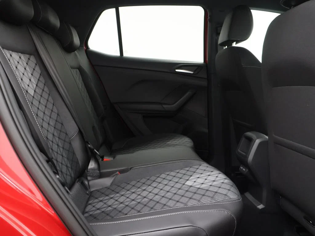 Volkswagen-T-Cross-image-11