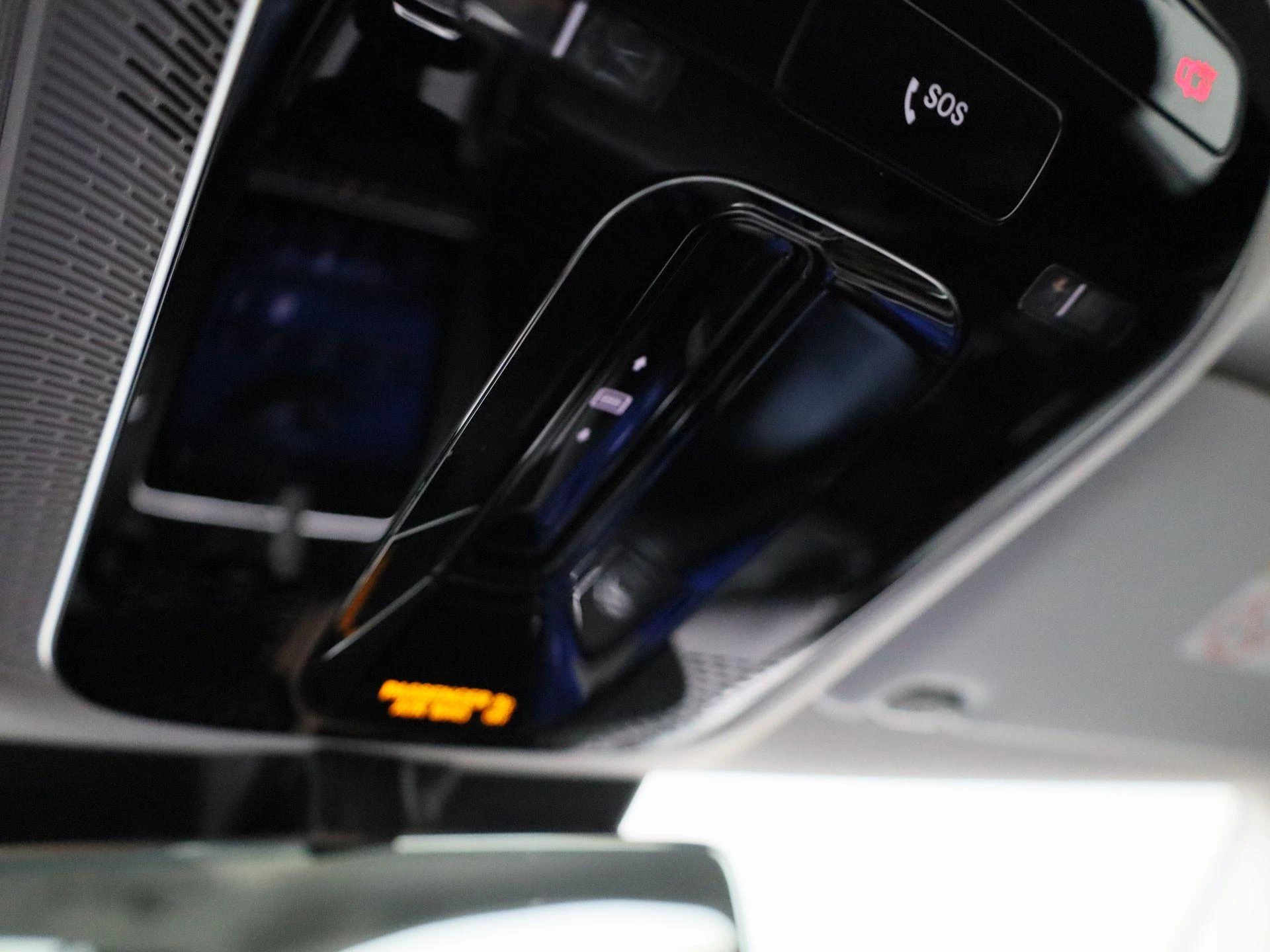 Mercedes-Benz-C-Klasse-image-26