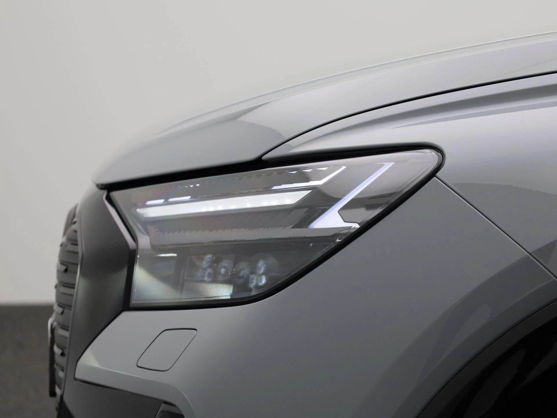 Audi-Q4 e-tron-image-15