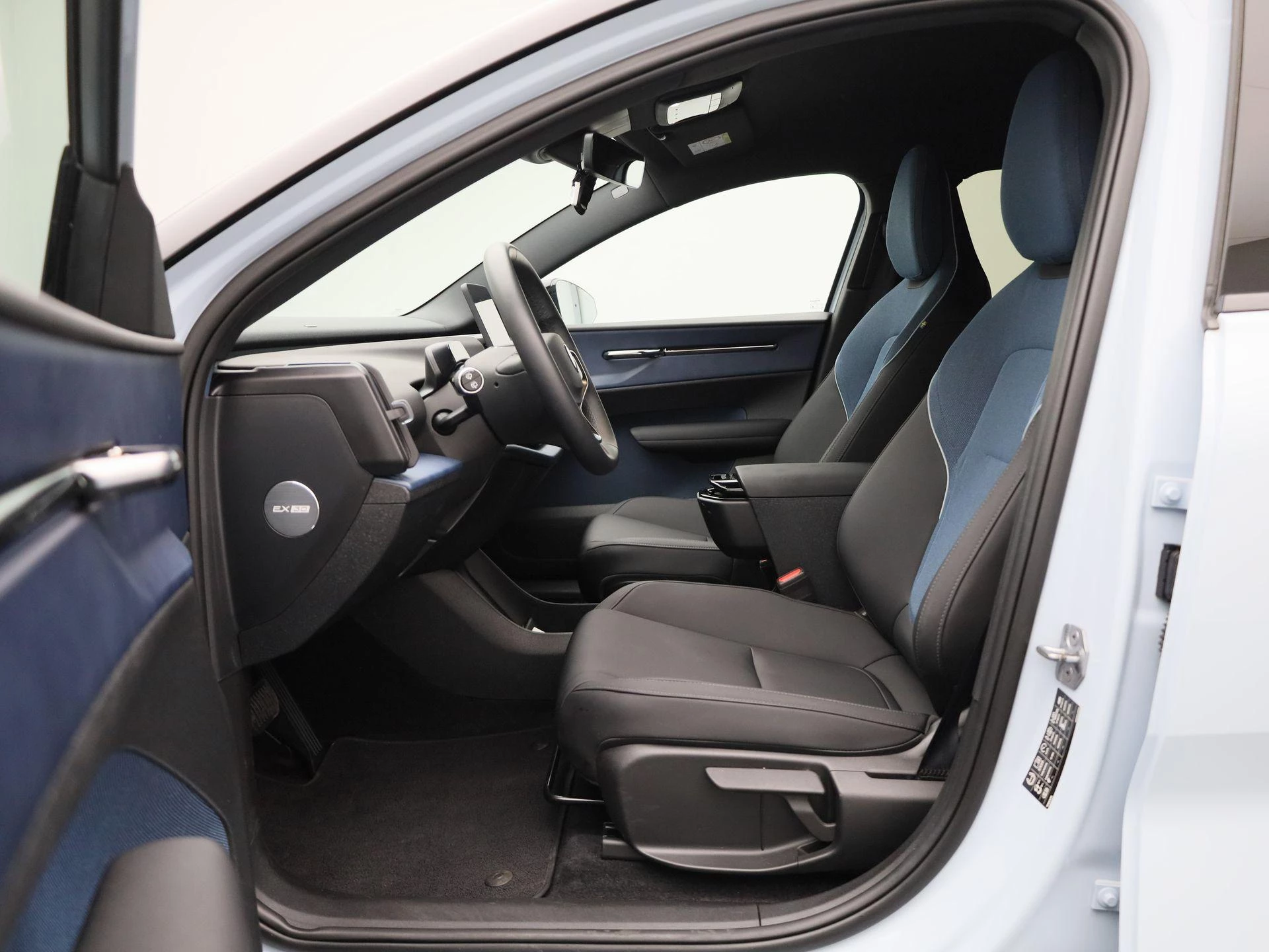 Volvo EX30 Single Motor Extended Range Plus