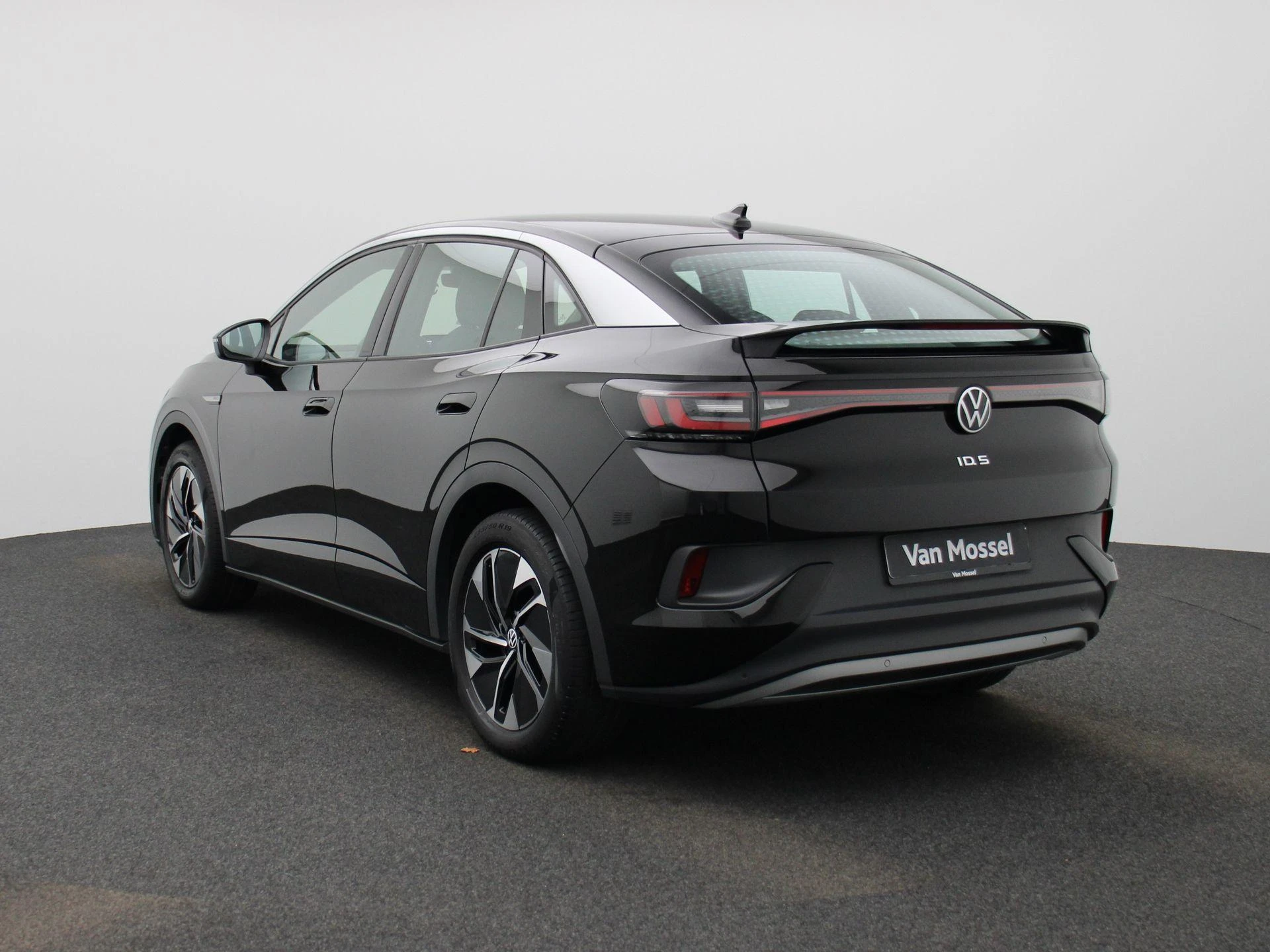 Volkswagen-ID.5-image-1