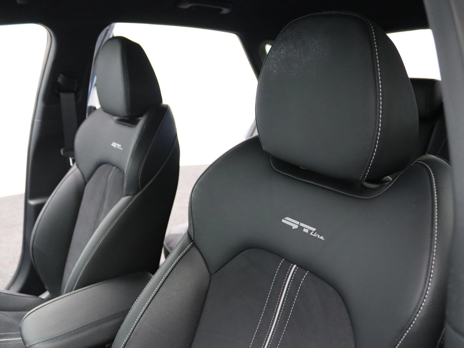 Kia-ProCeed-image-31