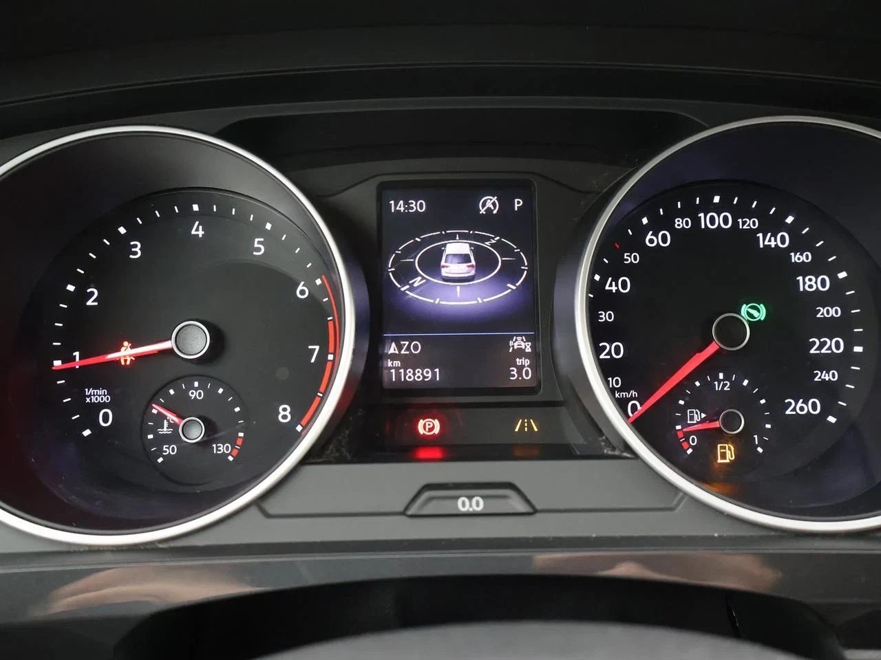 Volkswagen-Tiguan-image-16