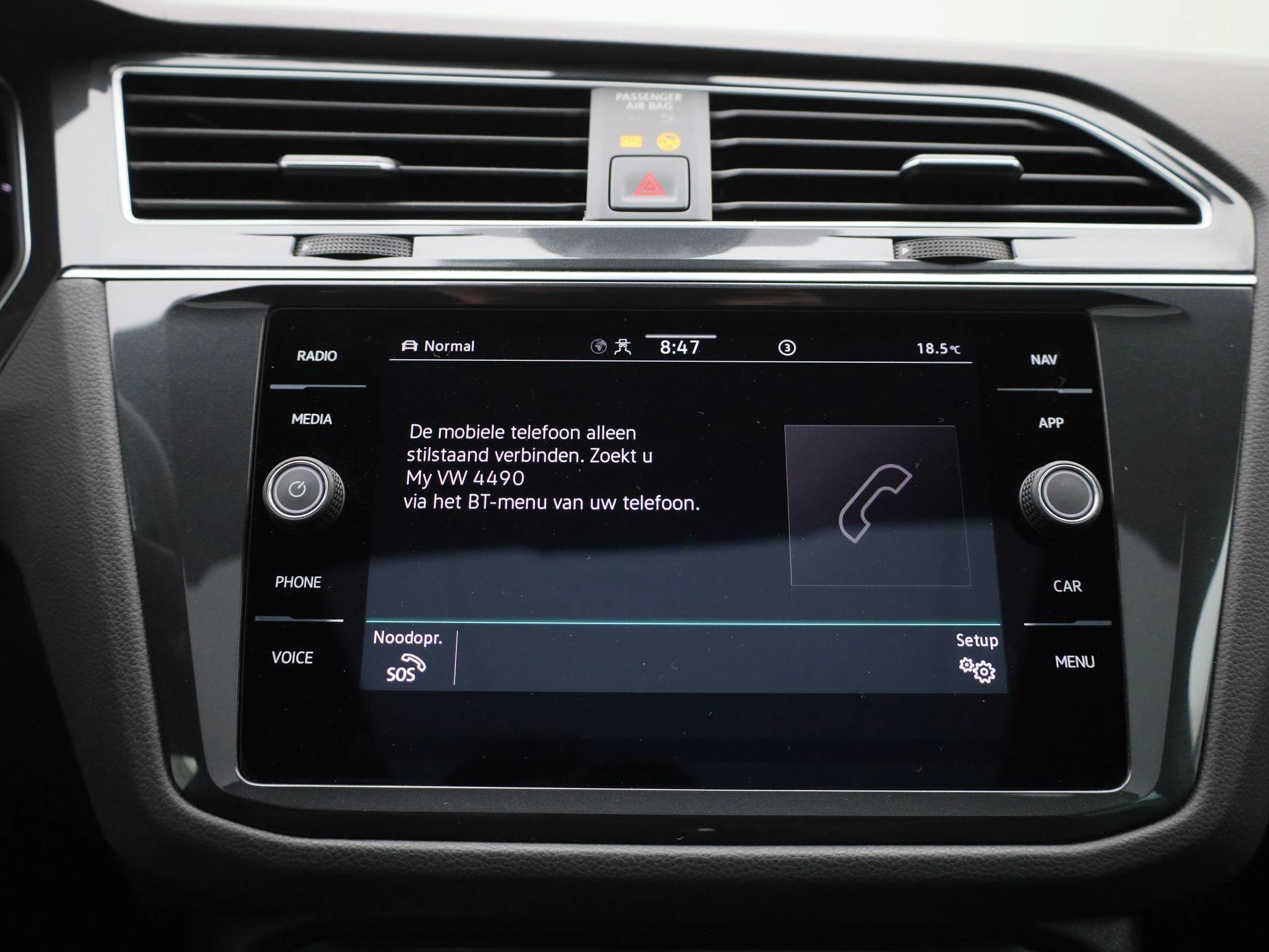Volkswagen-Tiguan-image-25