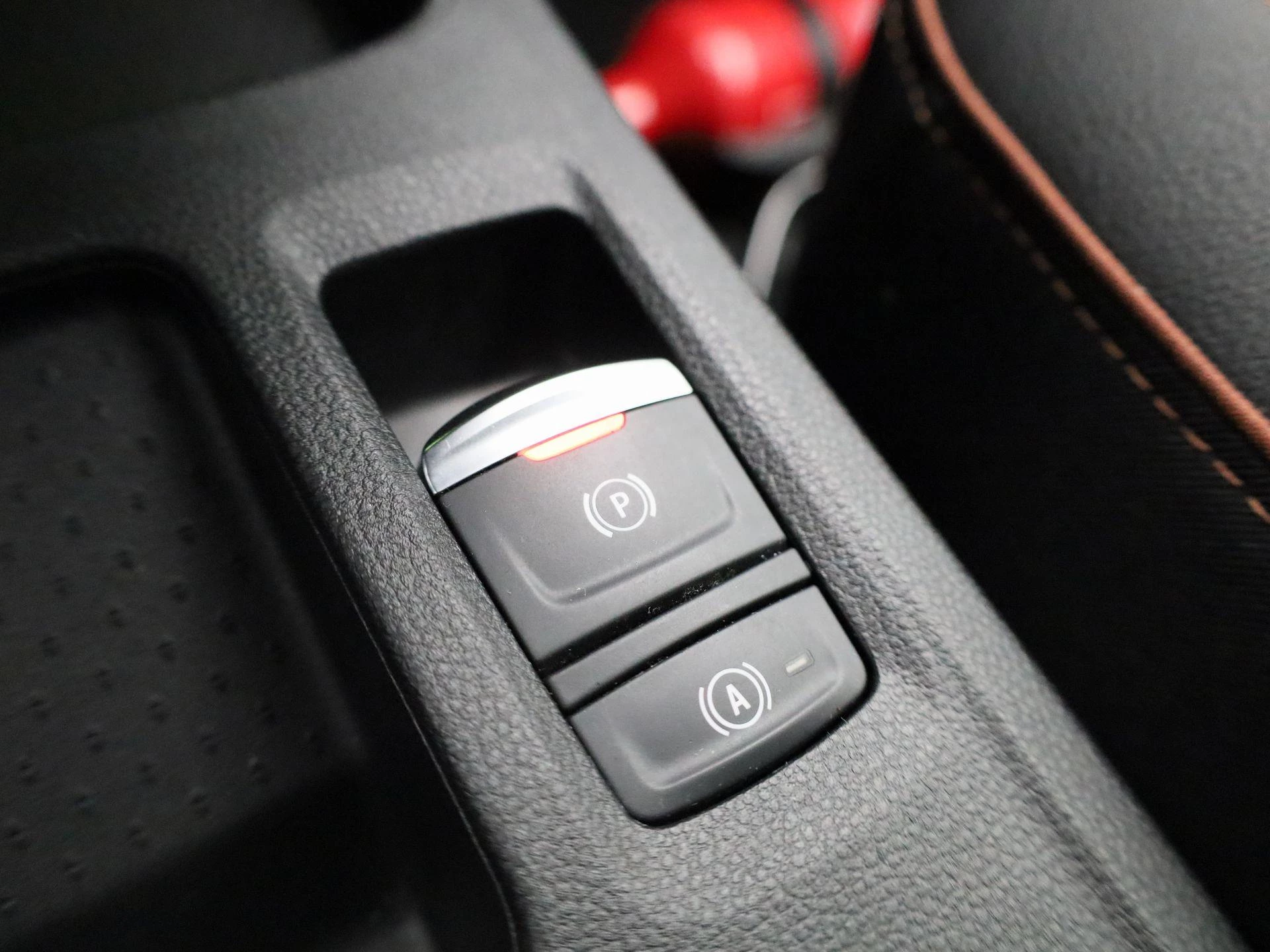 Renault Captur 1.6 E-Tech Plug-in Hybrid 160 Initiale Paris