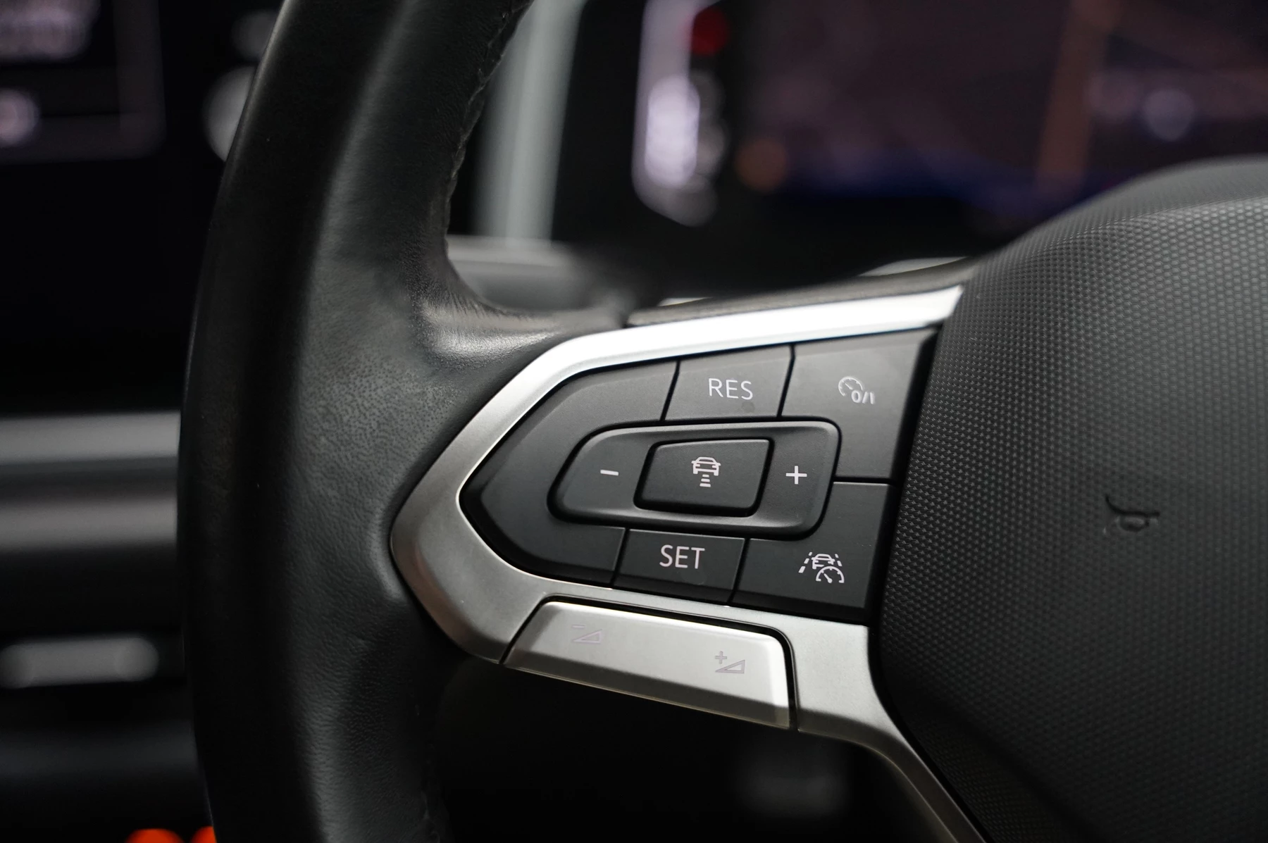 Volkswagen-Polo-image-28