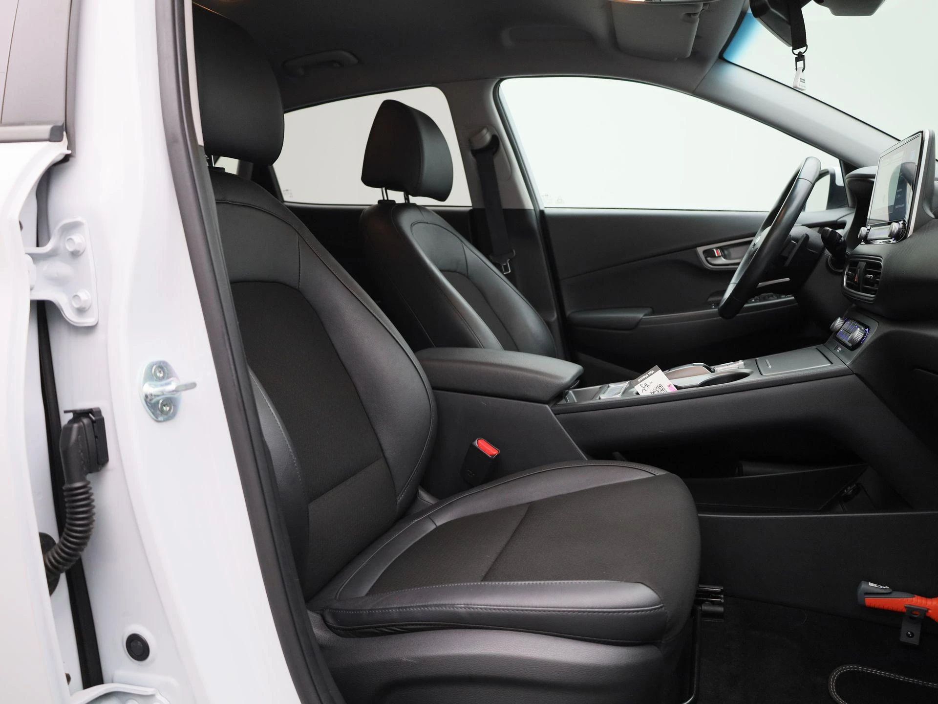 Hyundai-Kona-image-35