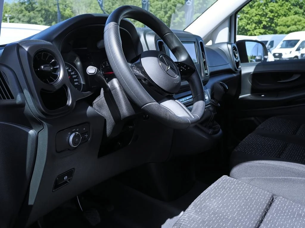 Mercedes-Benz-Vito 116-image-8