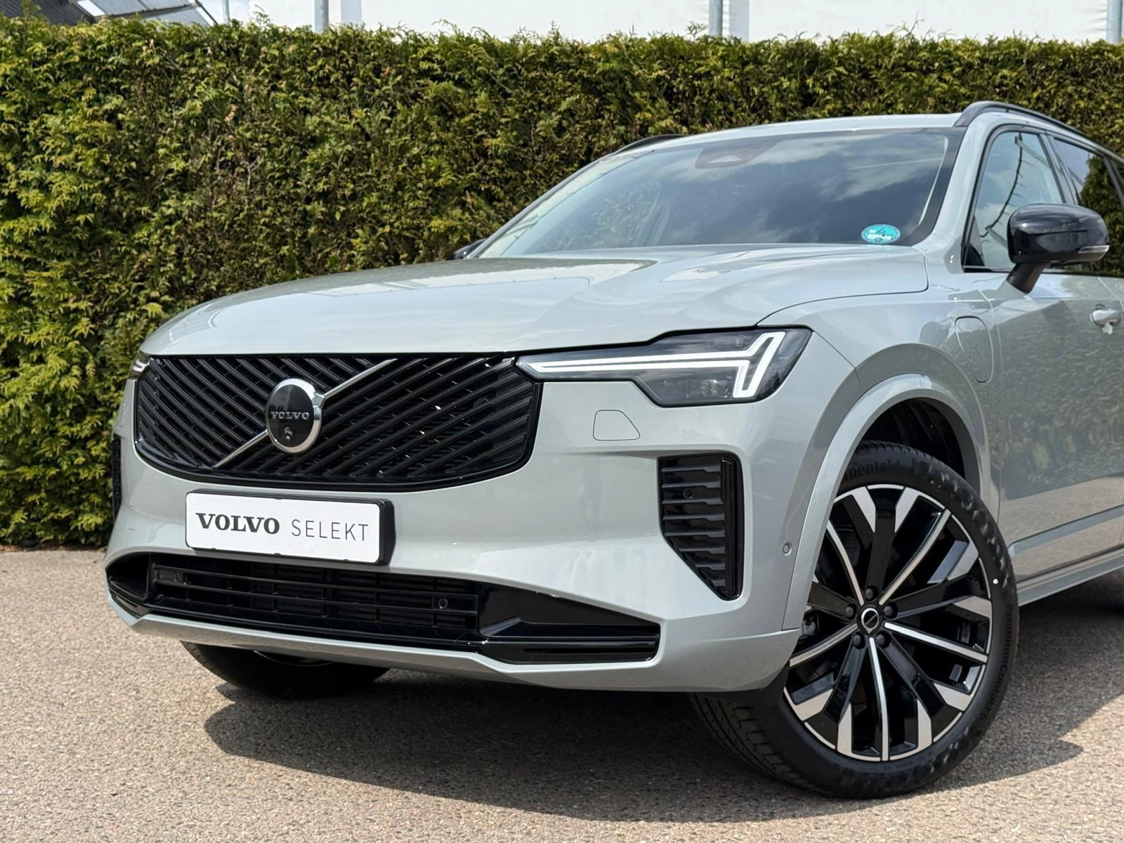 Volvo XC90 T8 Plug-in hybrid AWD Ultra Dark