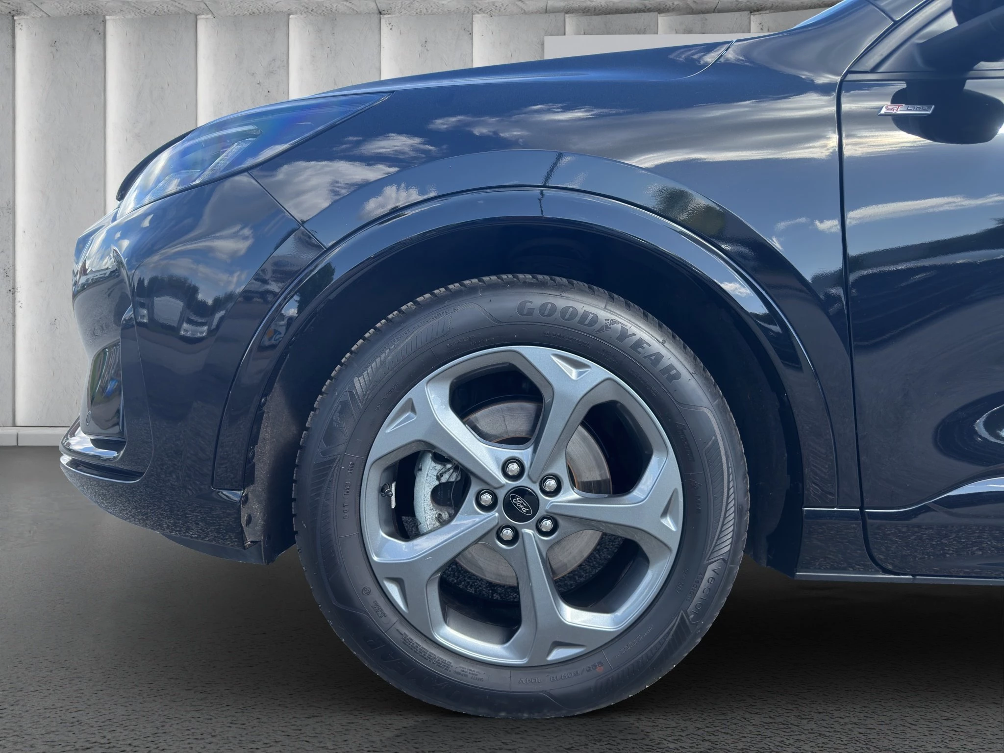 Ford Kuga ST-Line Aut.*KAM*LED-MATRIX*NAVI*GRA*WINTER-PKT.