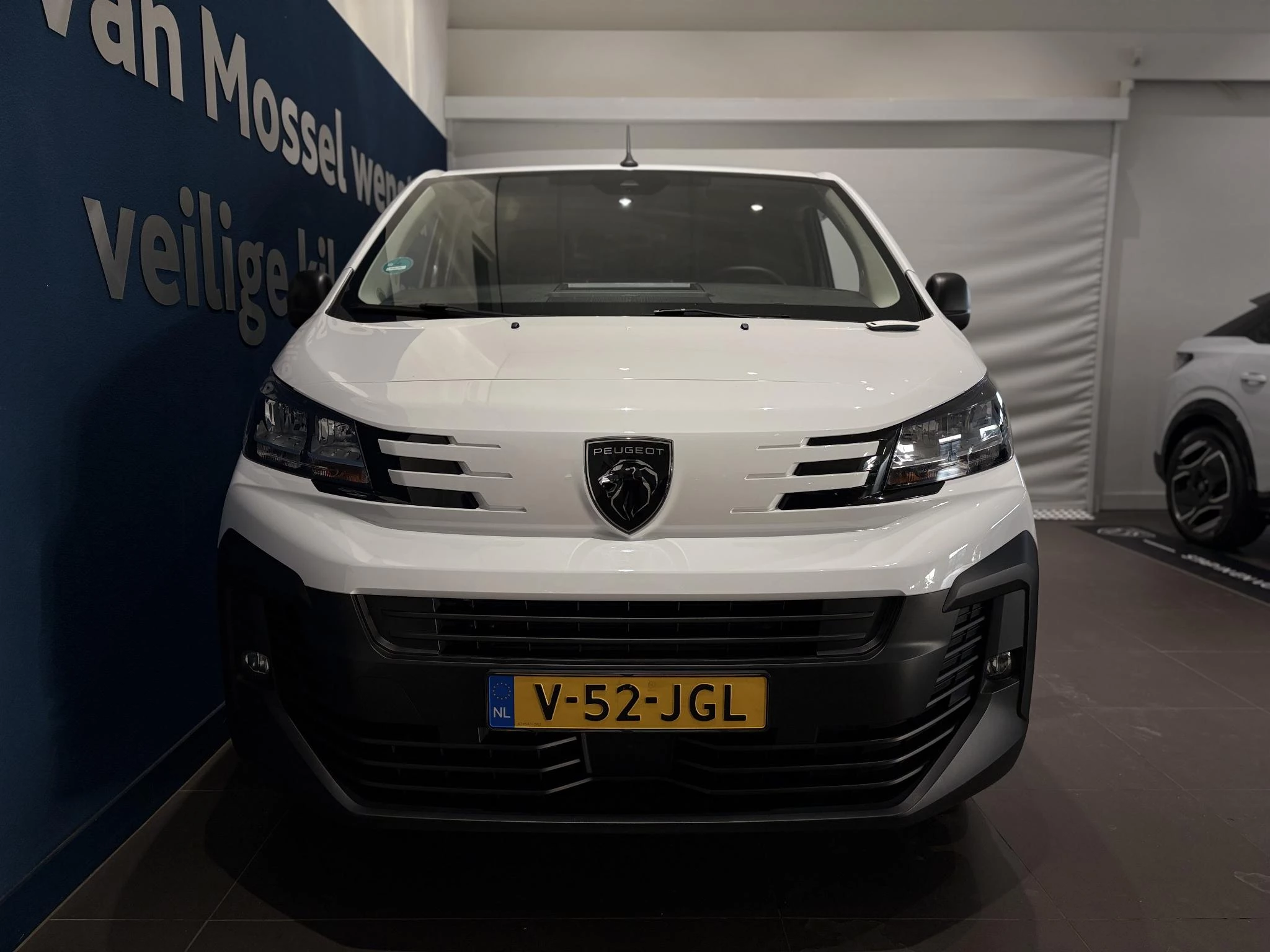 Peugeot-Expert-image-1