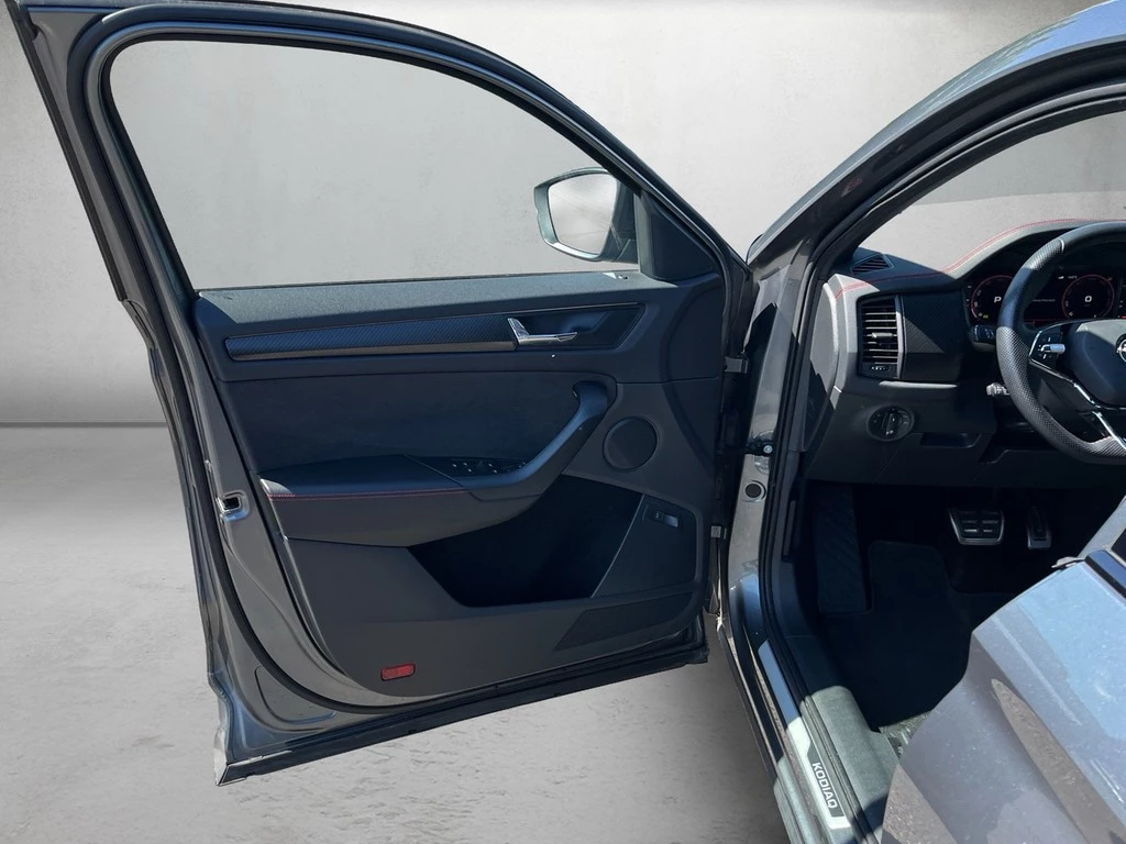 Škoda Kodiaq 2.0 TSI DSG RS 4x4 *Navi*AHK*