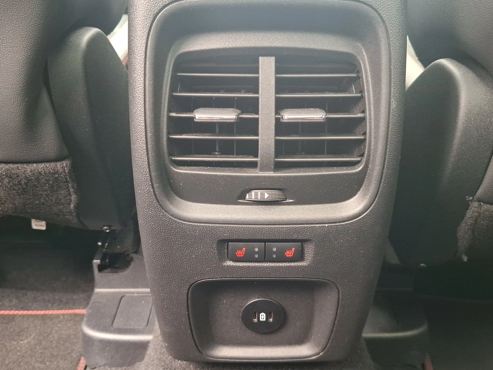 Ford-Kuga-image-19