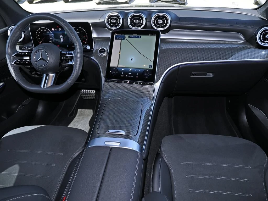 Mercedes-Benz-GLC 300 d-image-13