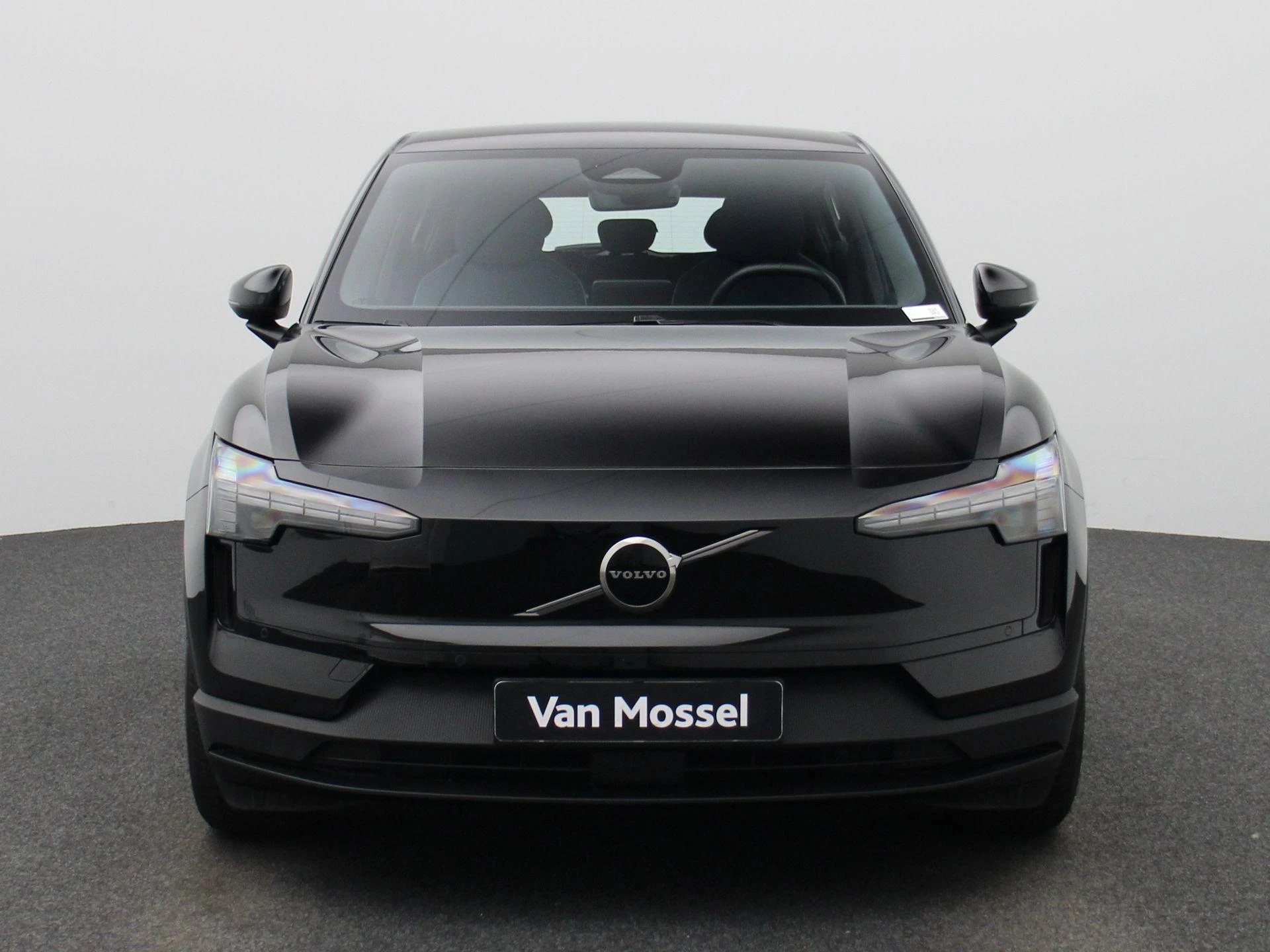 Volvo-EX30-image-2