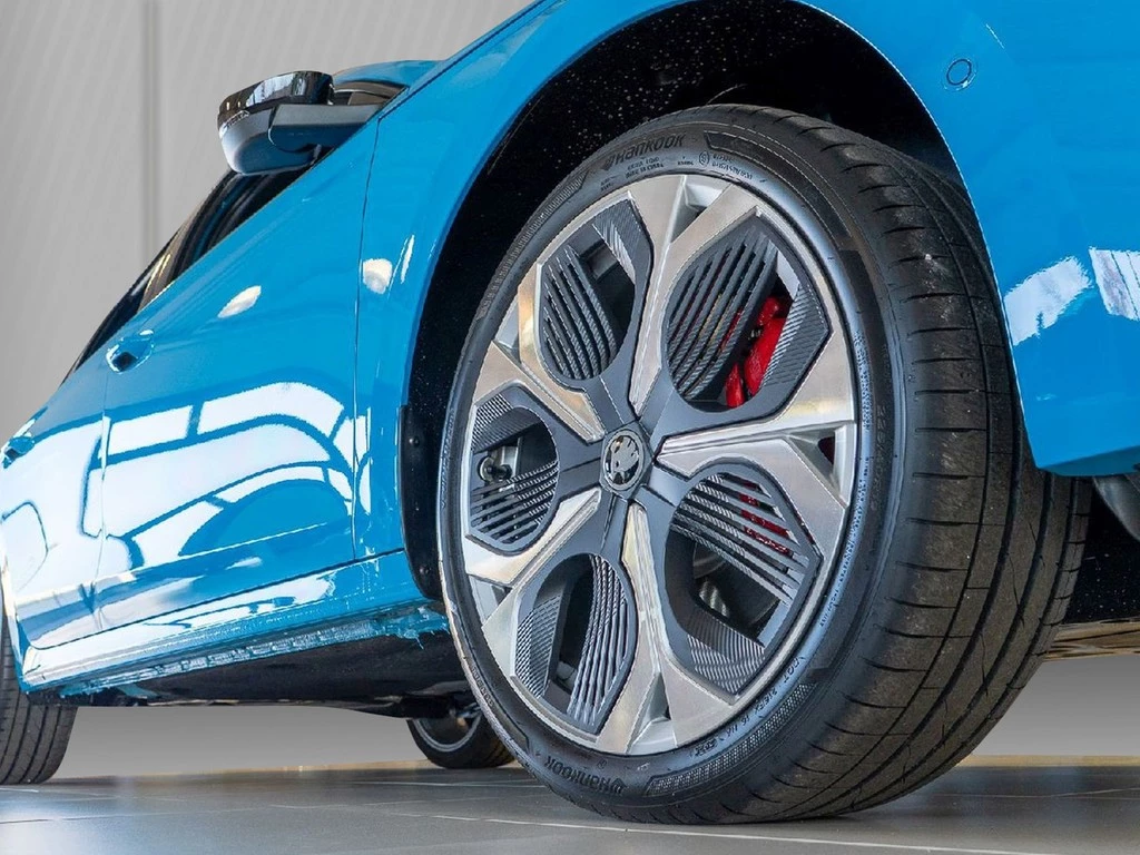 Škoda Octavia Combi 2.0 TSI DSG RS