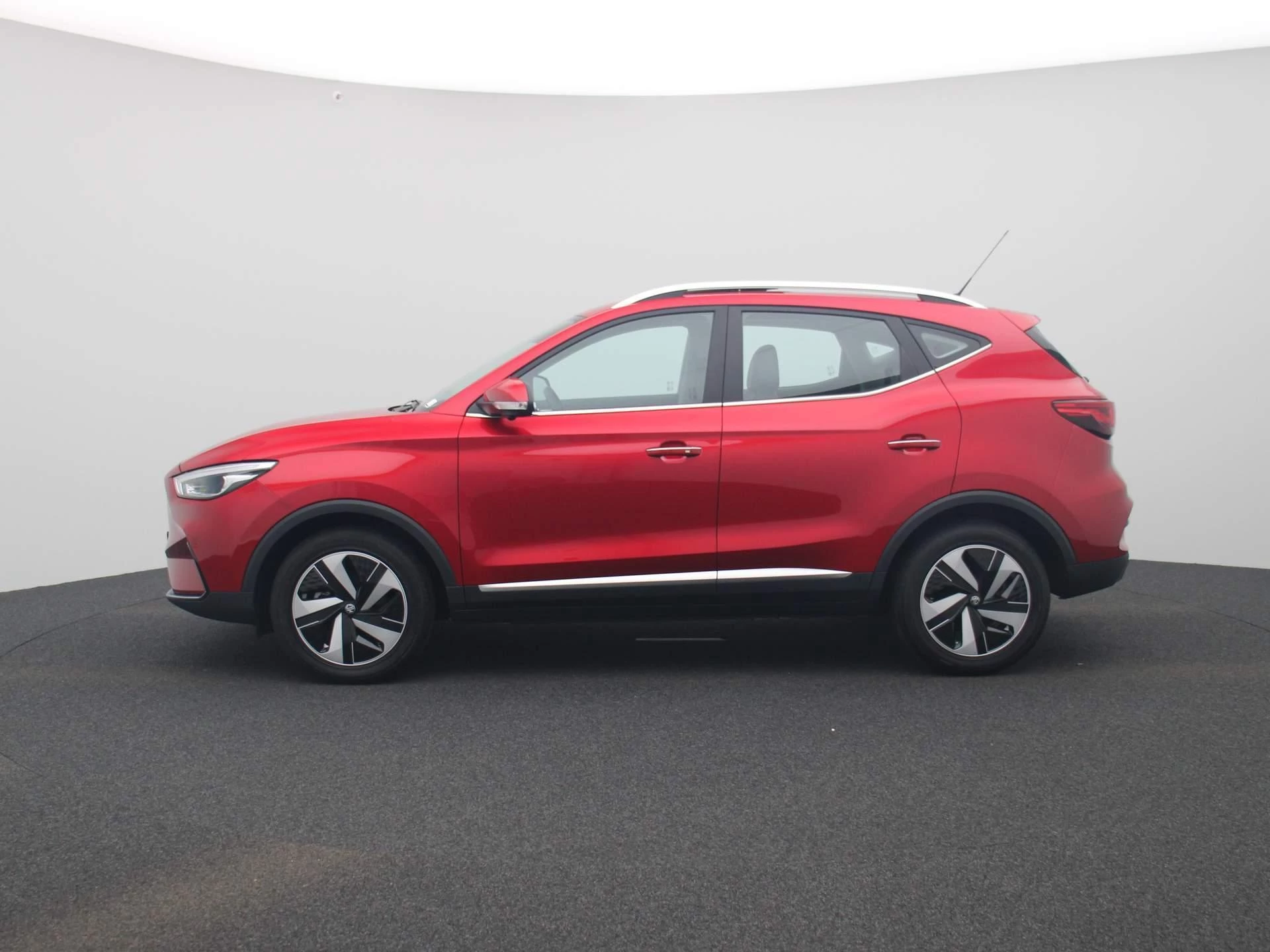 MG-ZS EV-image-3
