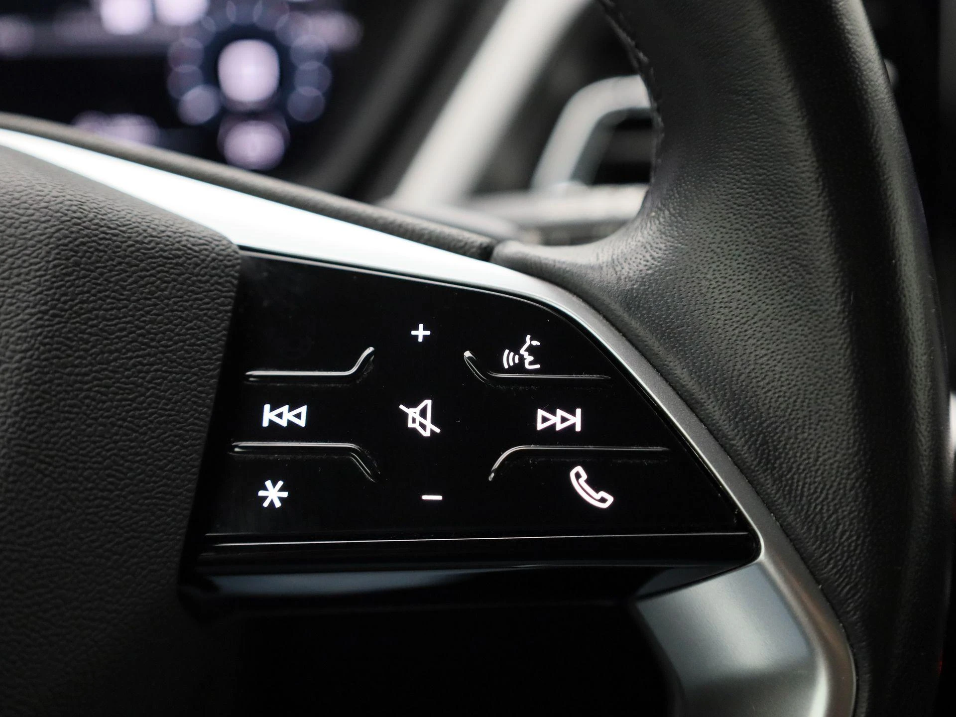 Audi-Q4 e-tron-image-26