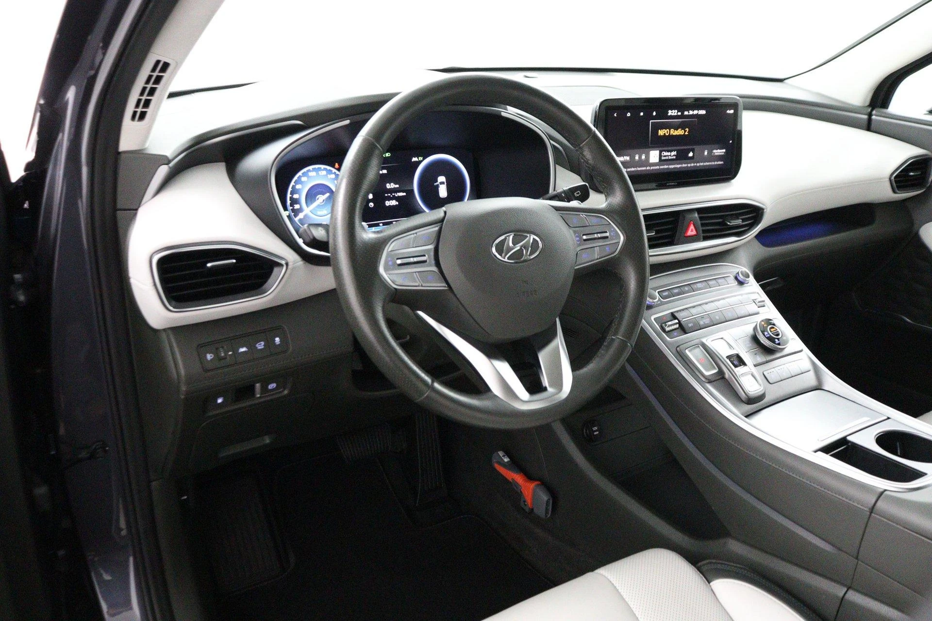 Hyundai-Santa Fe-image-79