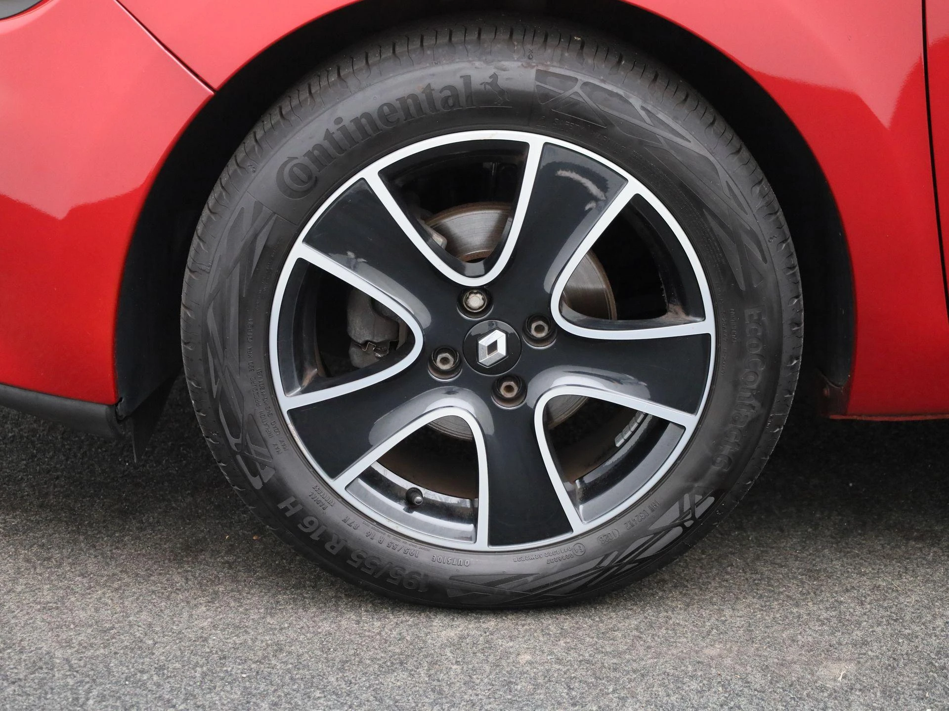 Renault-Clio-image-13