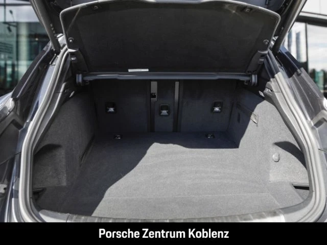 Porsche-Taycan-image-11