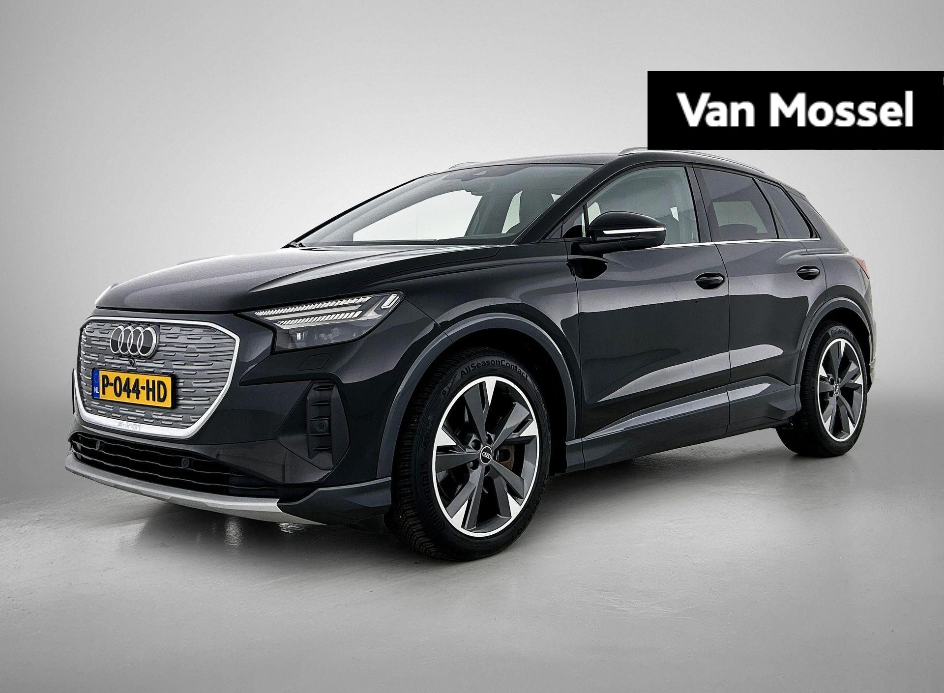 Audi-Q4 e-tron-image-0