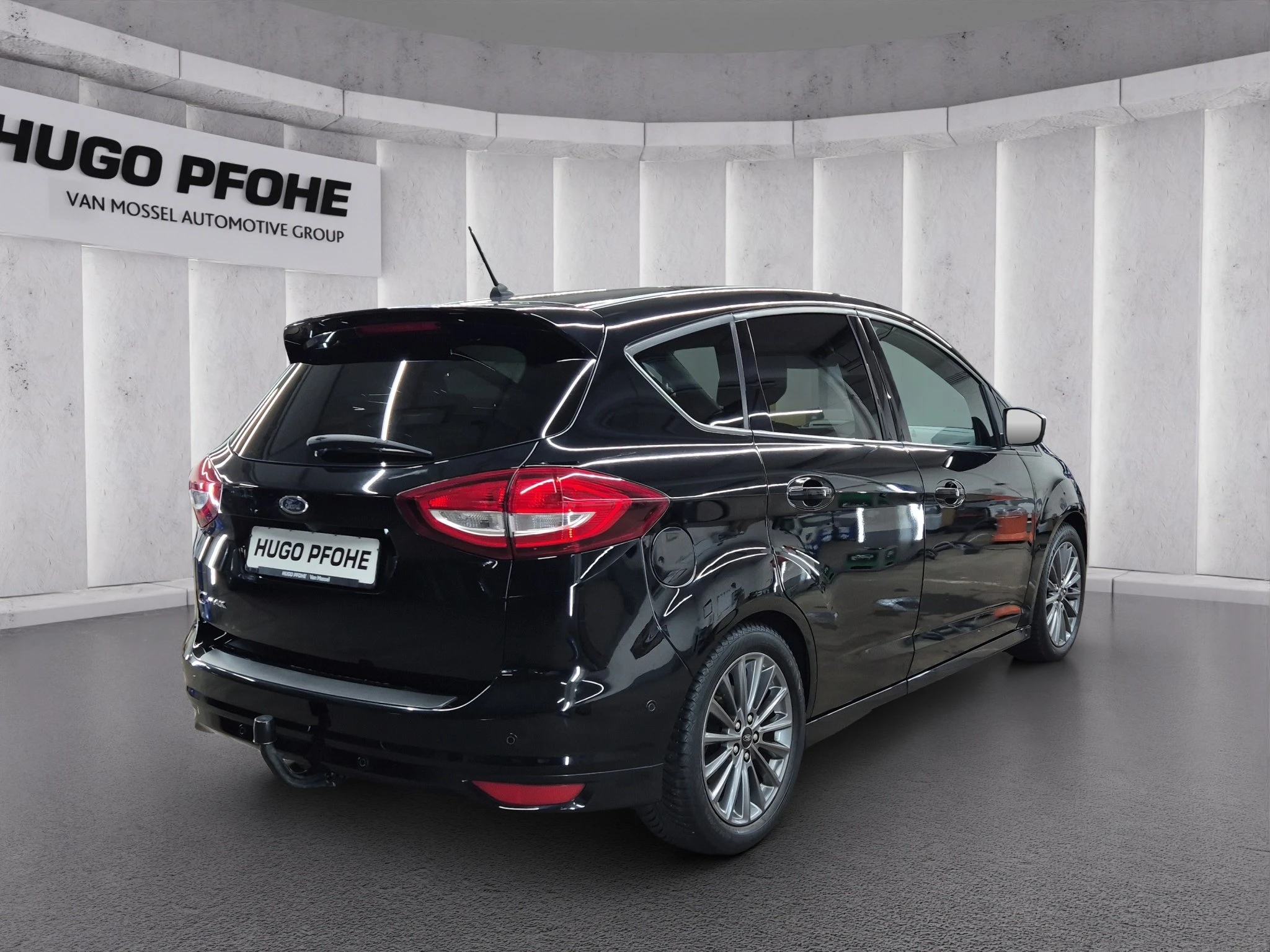Ford-C-MAX-image-4