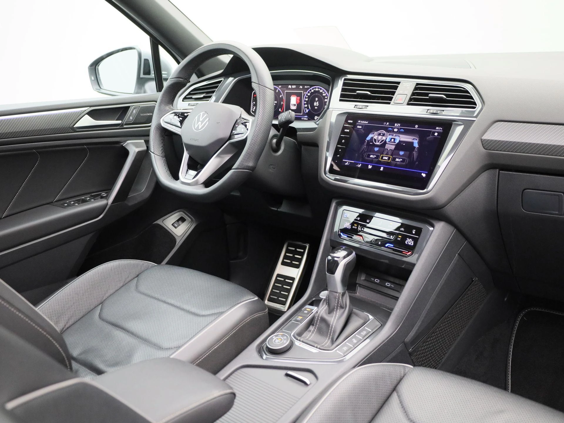 Volkswagen-Tiguan Allspace-image-56
