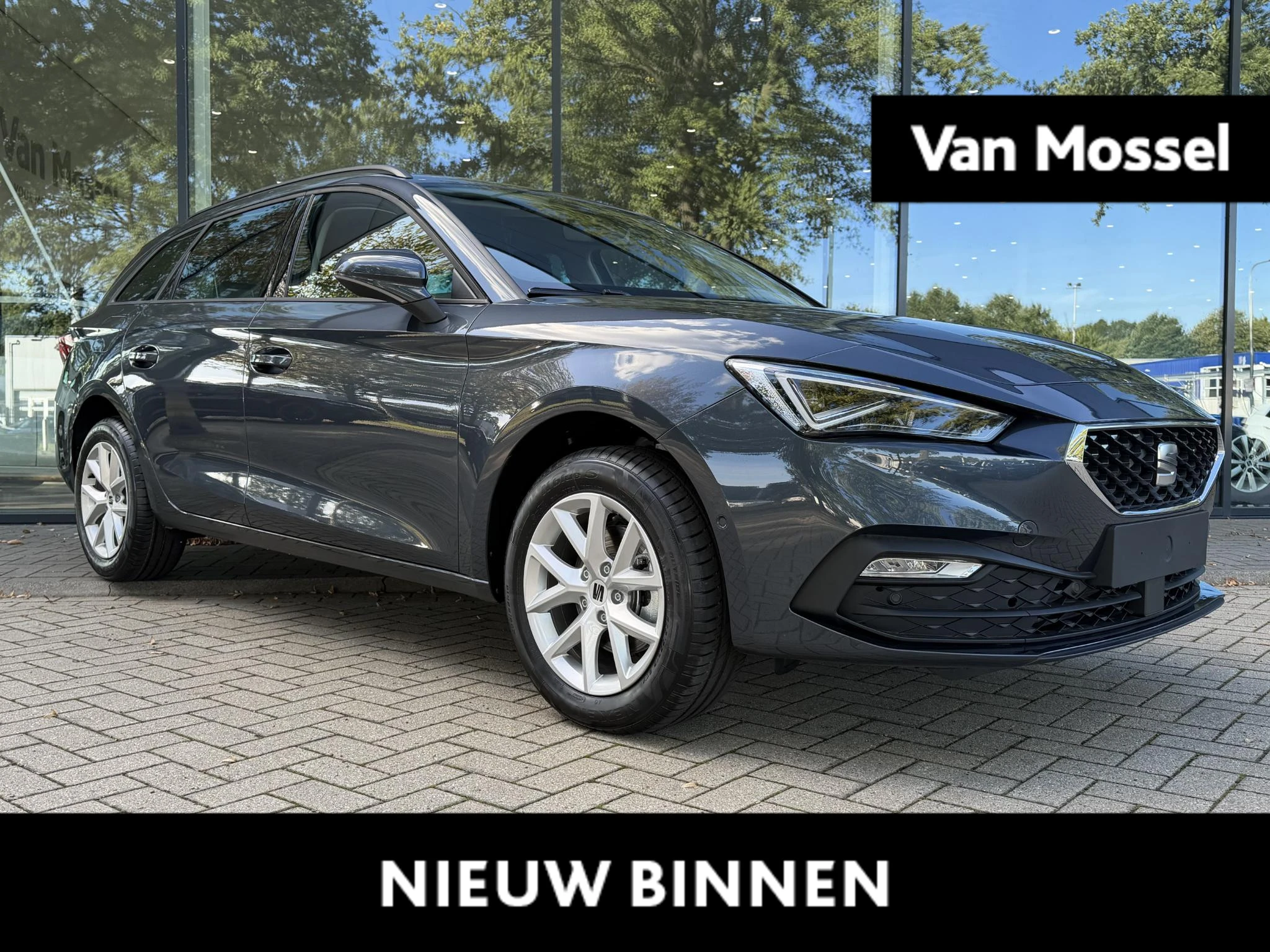 SEAT-Leon-image-0
