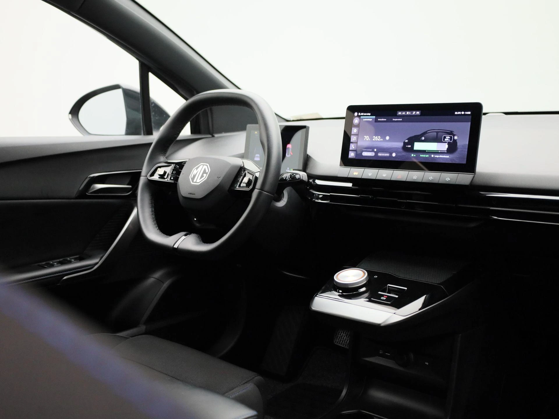MG-MG4 EV-image-30