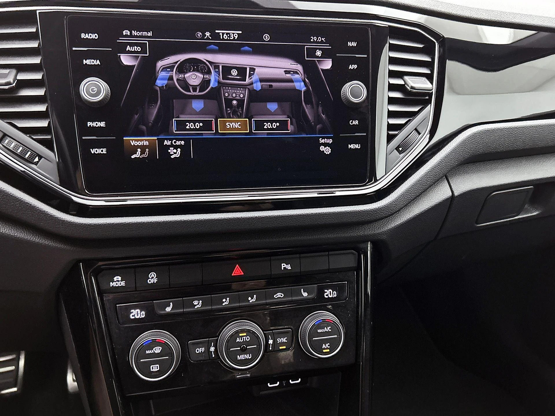 Volkswagen T-Roc 1.5 TSI R-Line | 150 PK