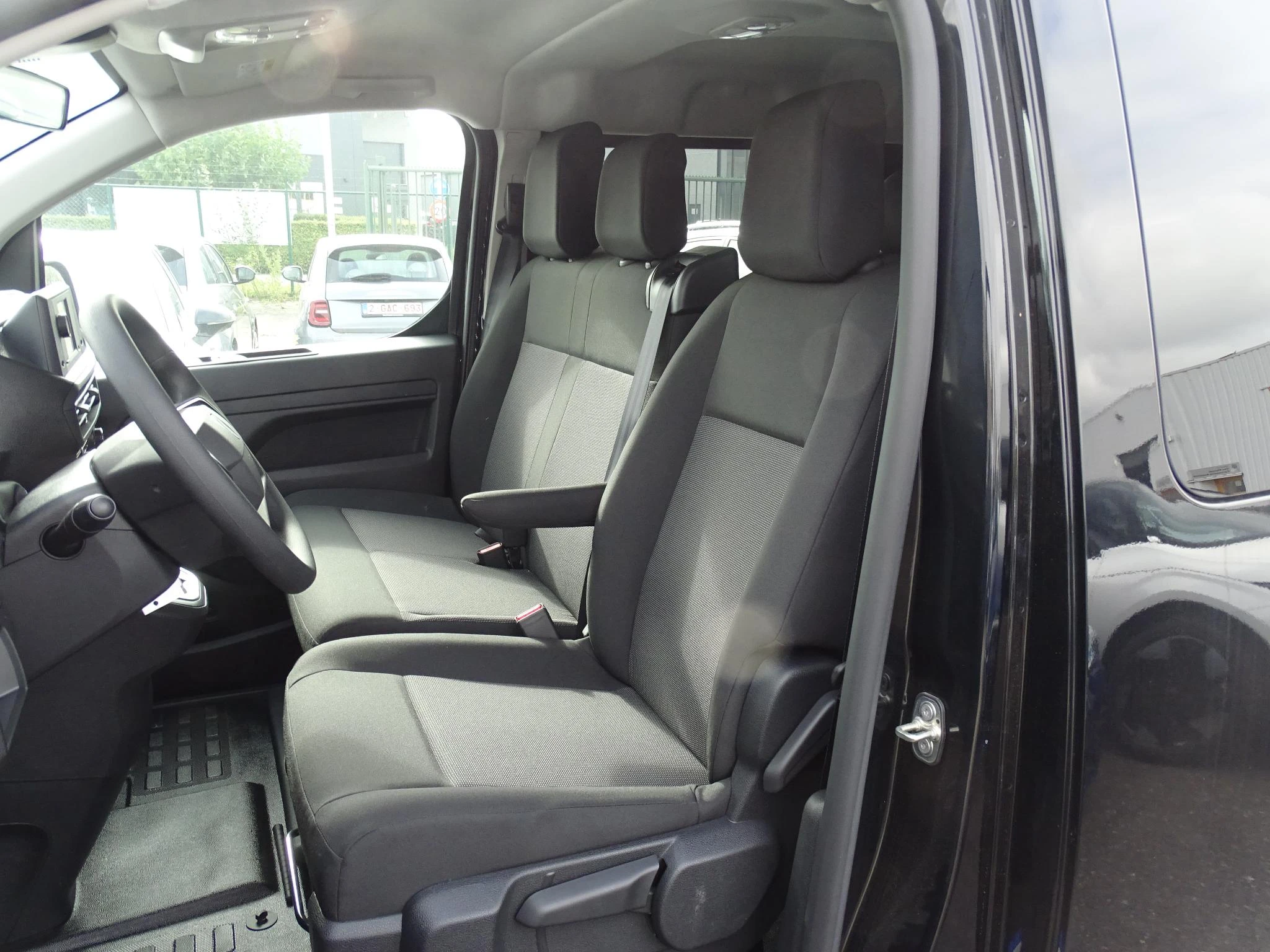 Peugeot-Expert-image-5