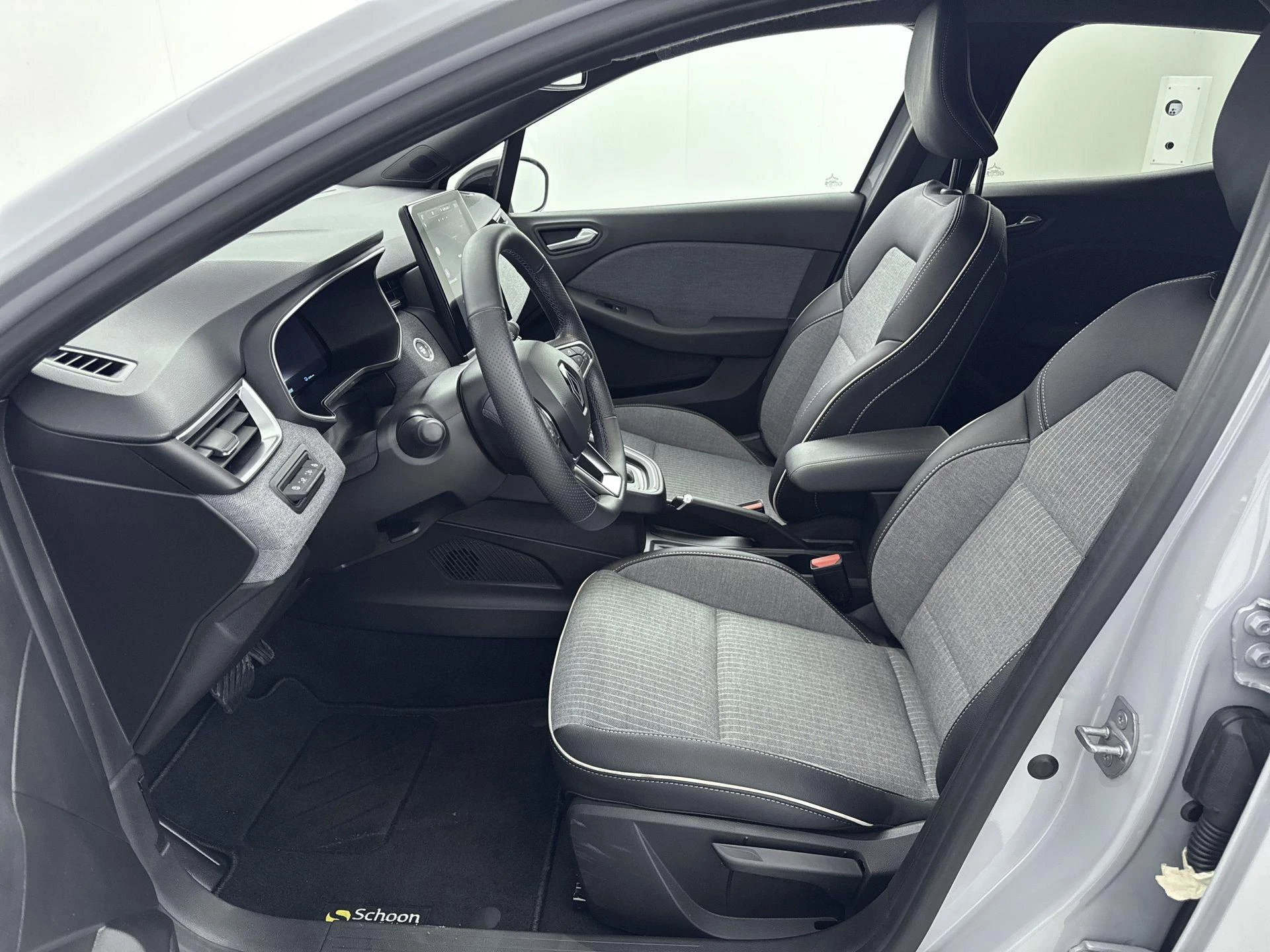 Renault-Clio-image-28