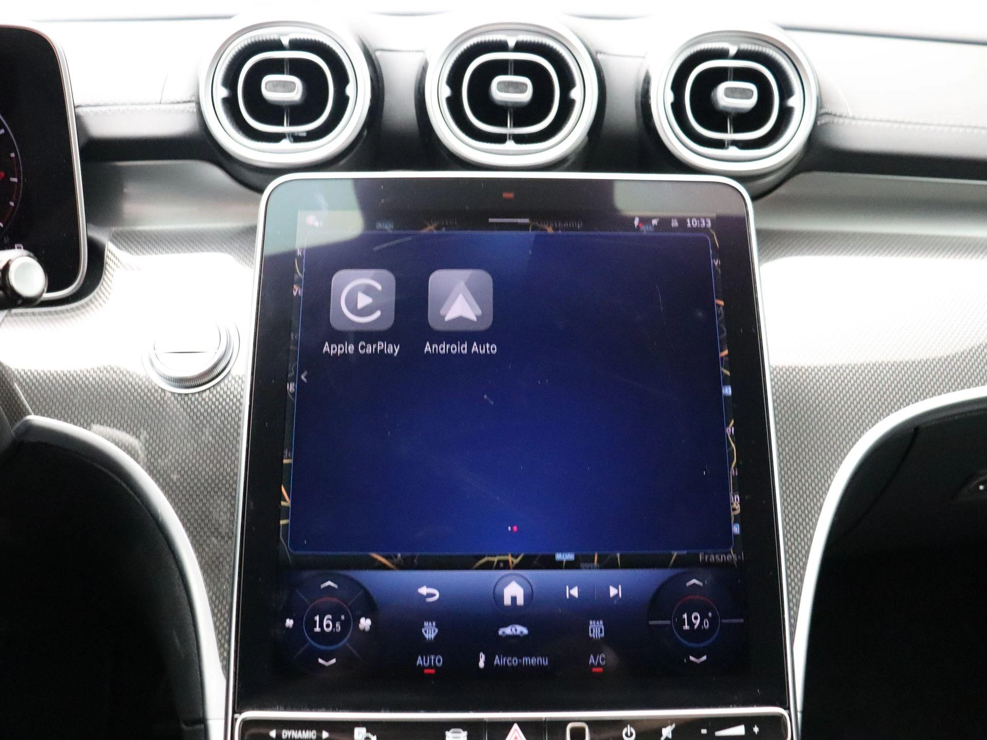 Mercedes-Benz-C-Klasse-image-19