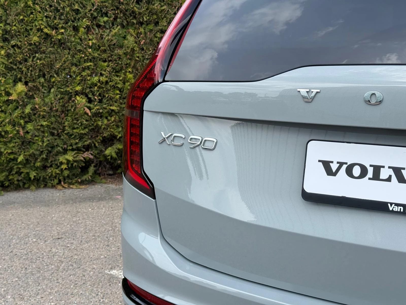 Volvo XC90 T8 Plug-in hybrid AWD Ultra Dark