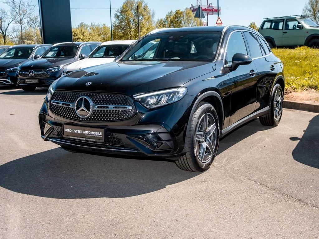 Mercedes-Benz-GLC 300 d-image-7