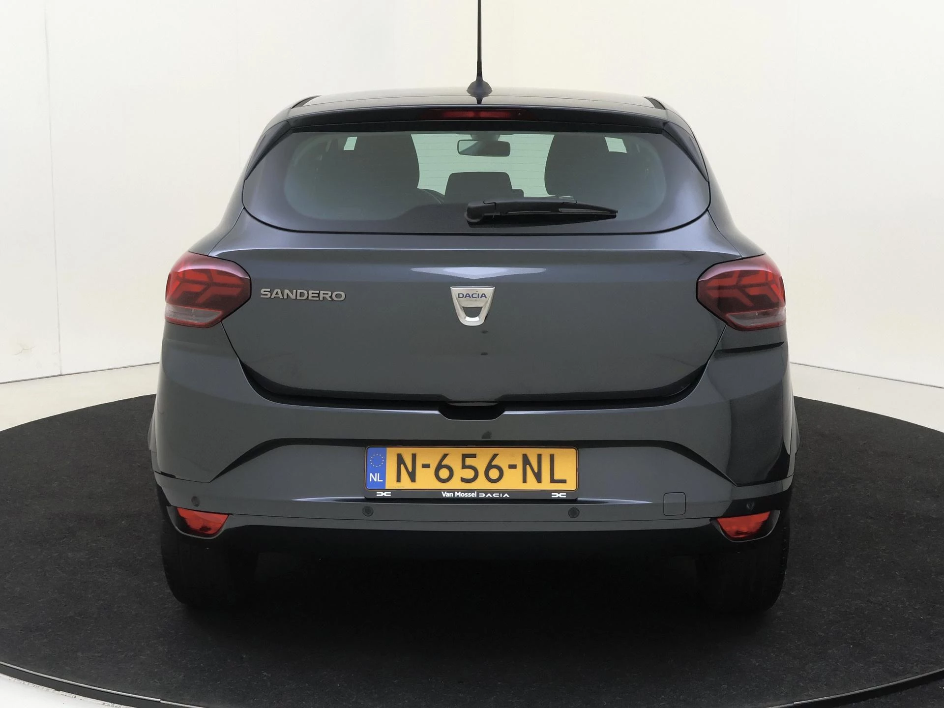 Dacia-Sandero-image-5