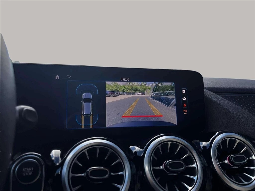 Mercedes-Benz-EQA-image-14