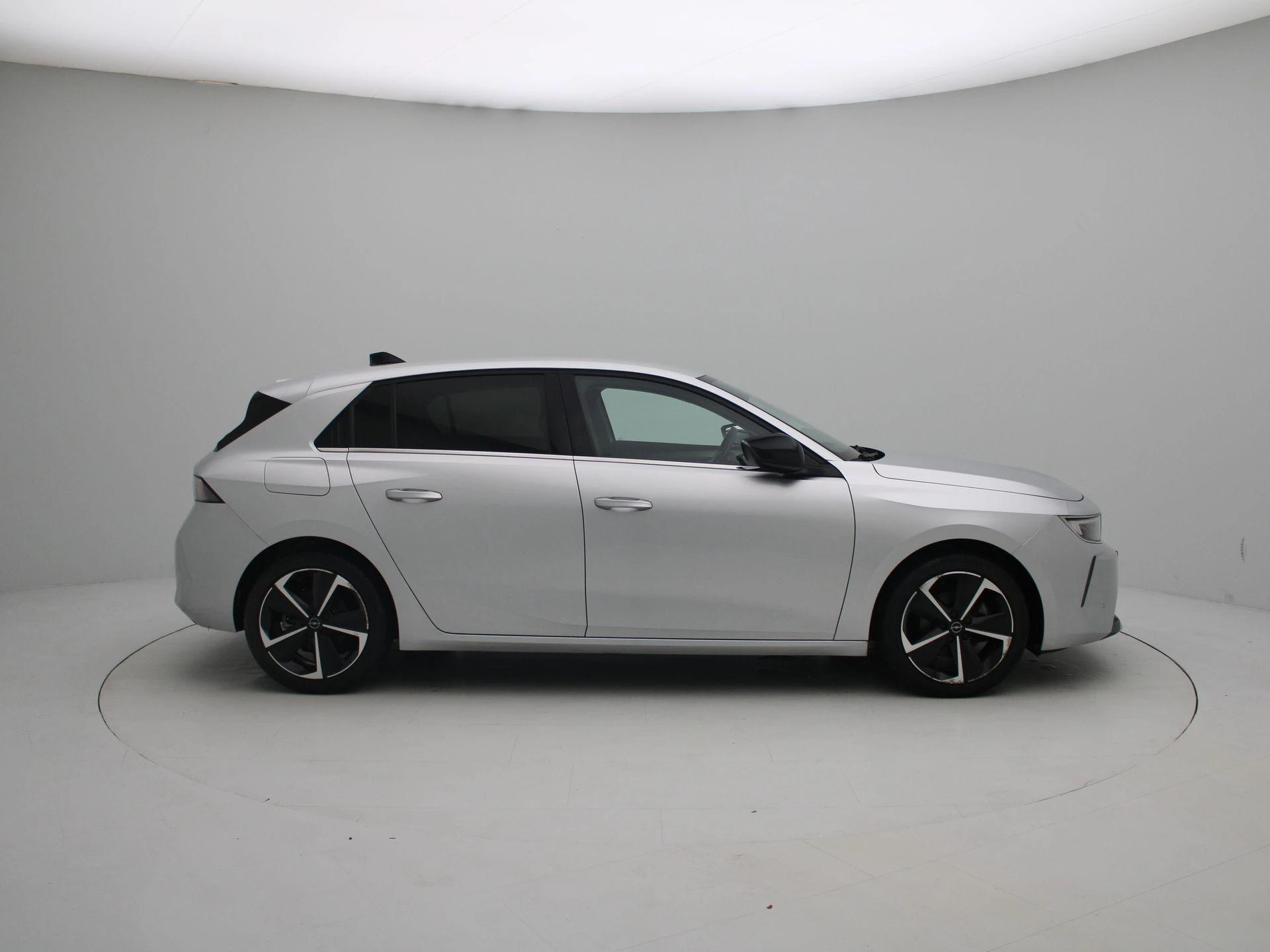 Opel-Astra-image-5