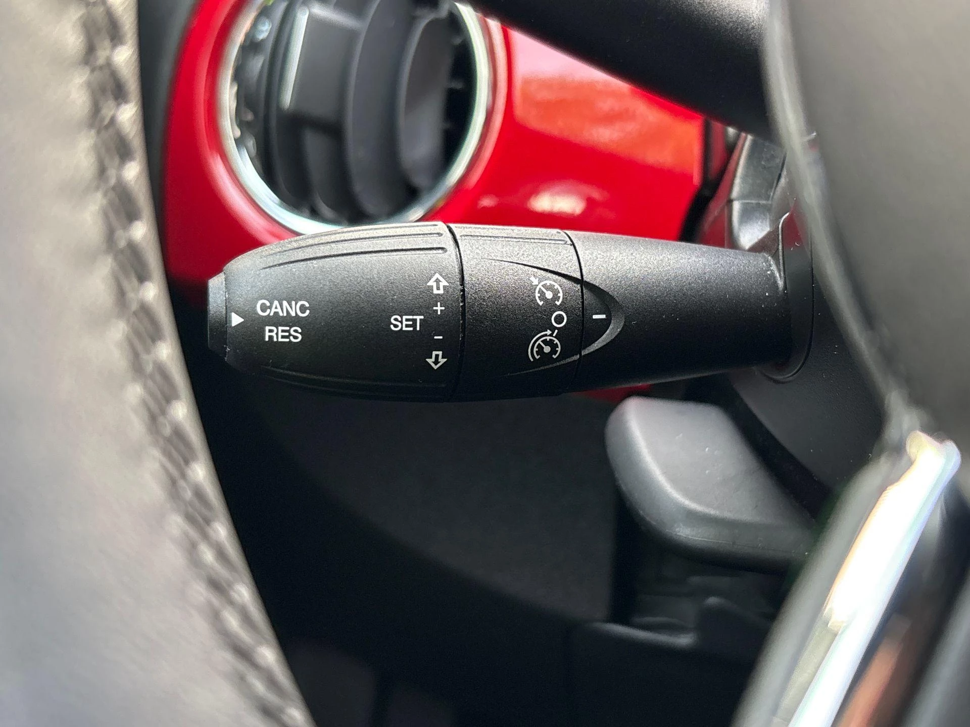 Fiat 500C 1.0 Hybrid RED