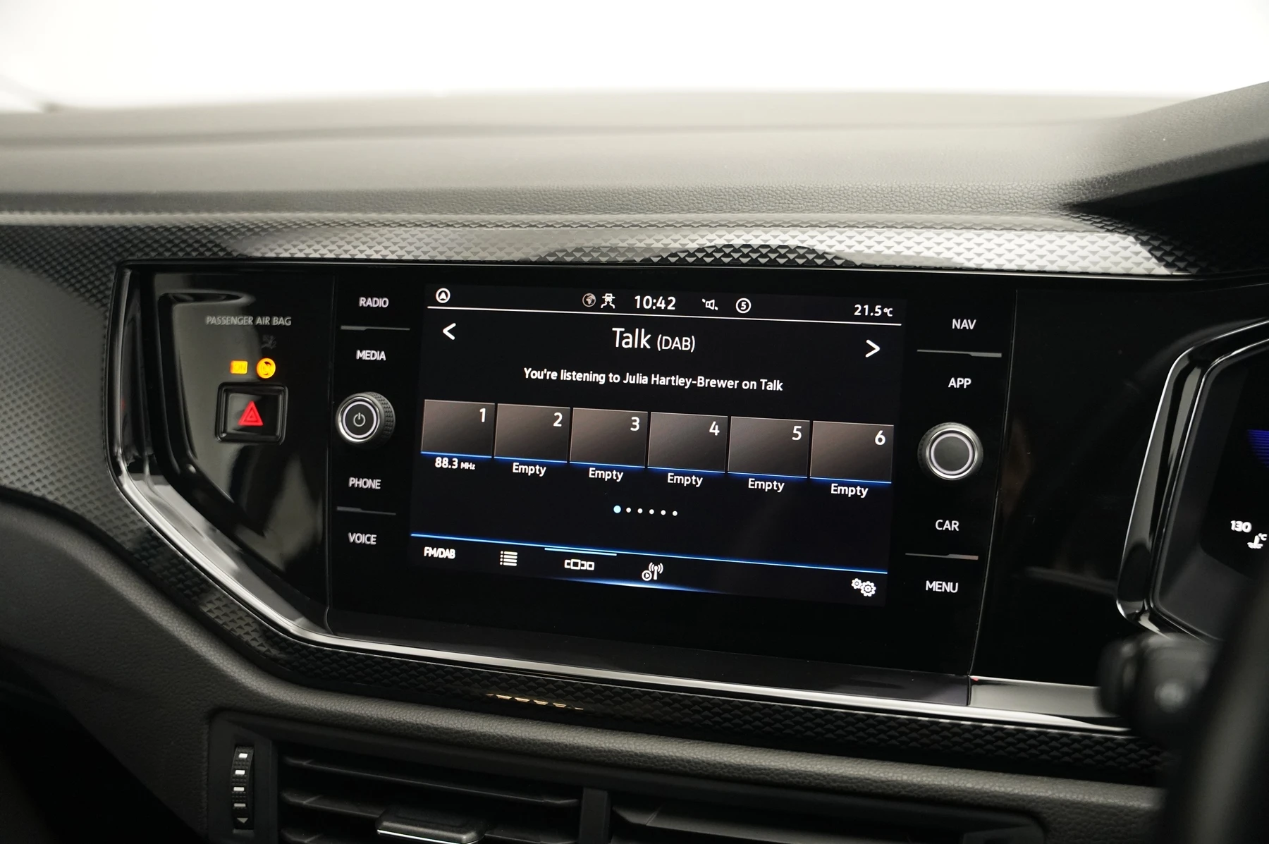 Volkswagen-Polo-image-21